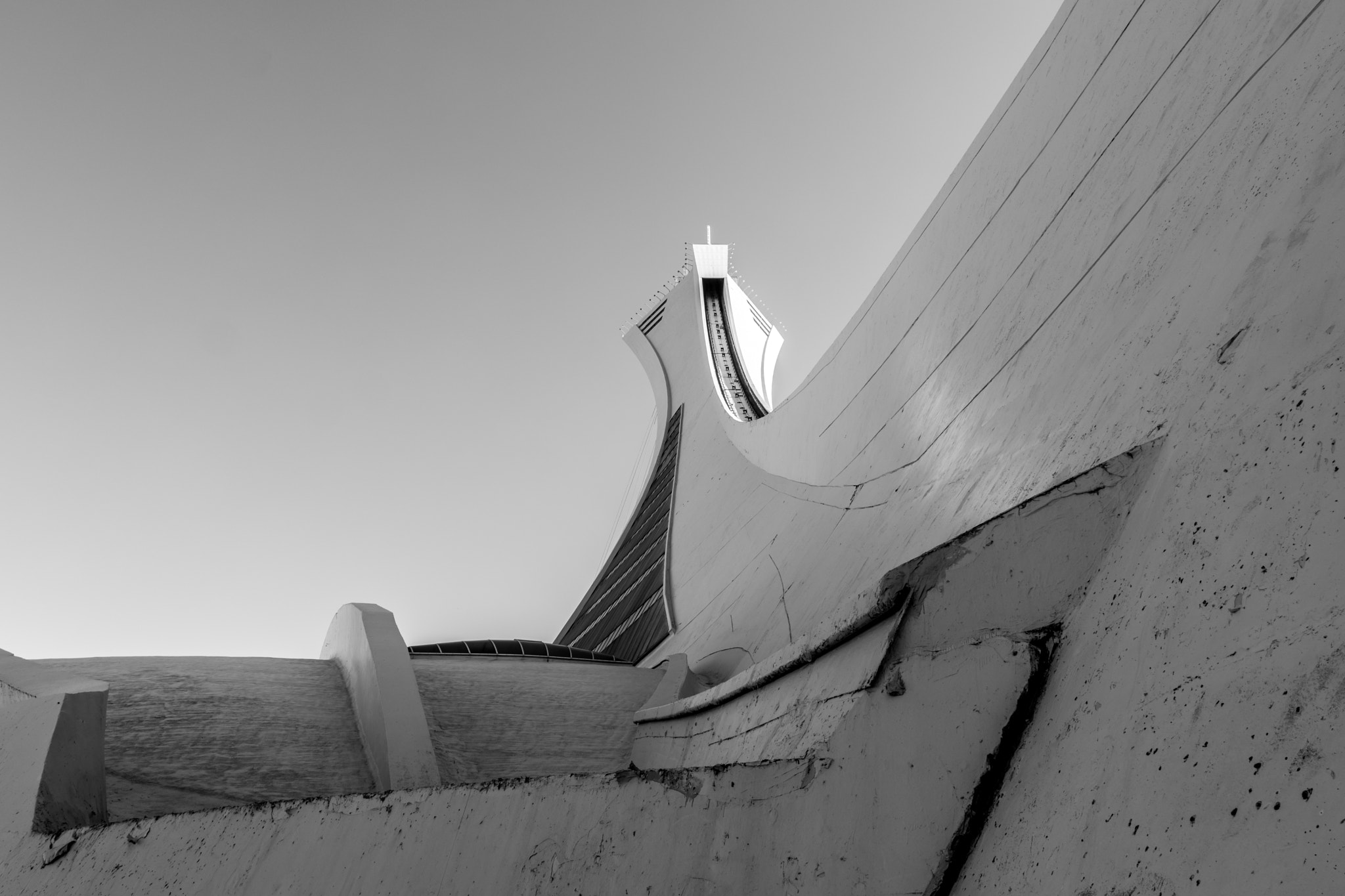 Samsung NX500 + Samsung NX 16mm F2.4 Pancake sample photo. Montreal olympic park #[b&w] photography