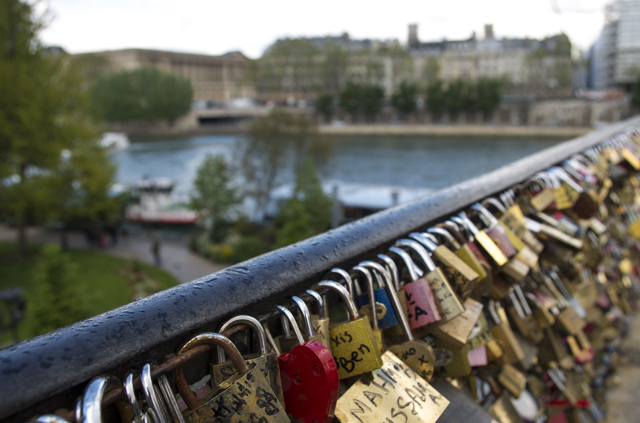 smc PENTAX-DA L 18-55mm F3.5-5.6 sample photo. Paris kitsch photography