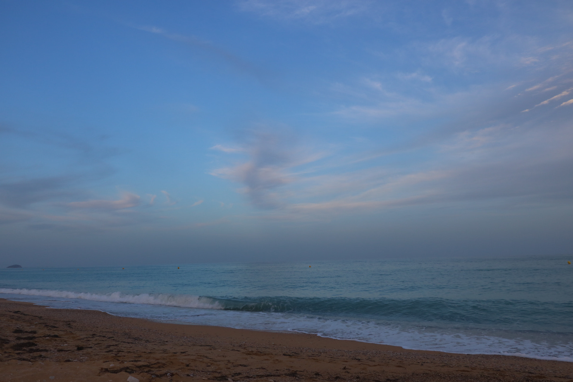 Canon EOS 750D (EOS Rebel T6i / EOS Kiss X8i) sample photo. Beach benidorm  photography