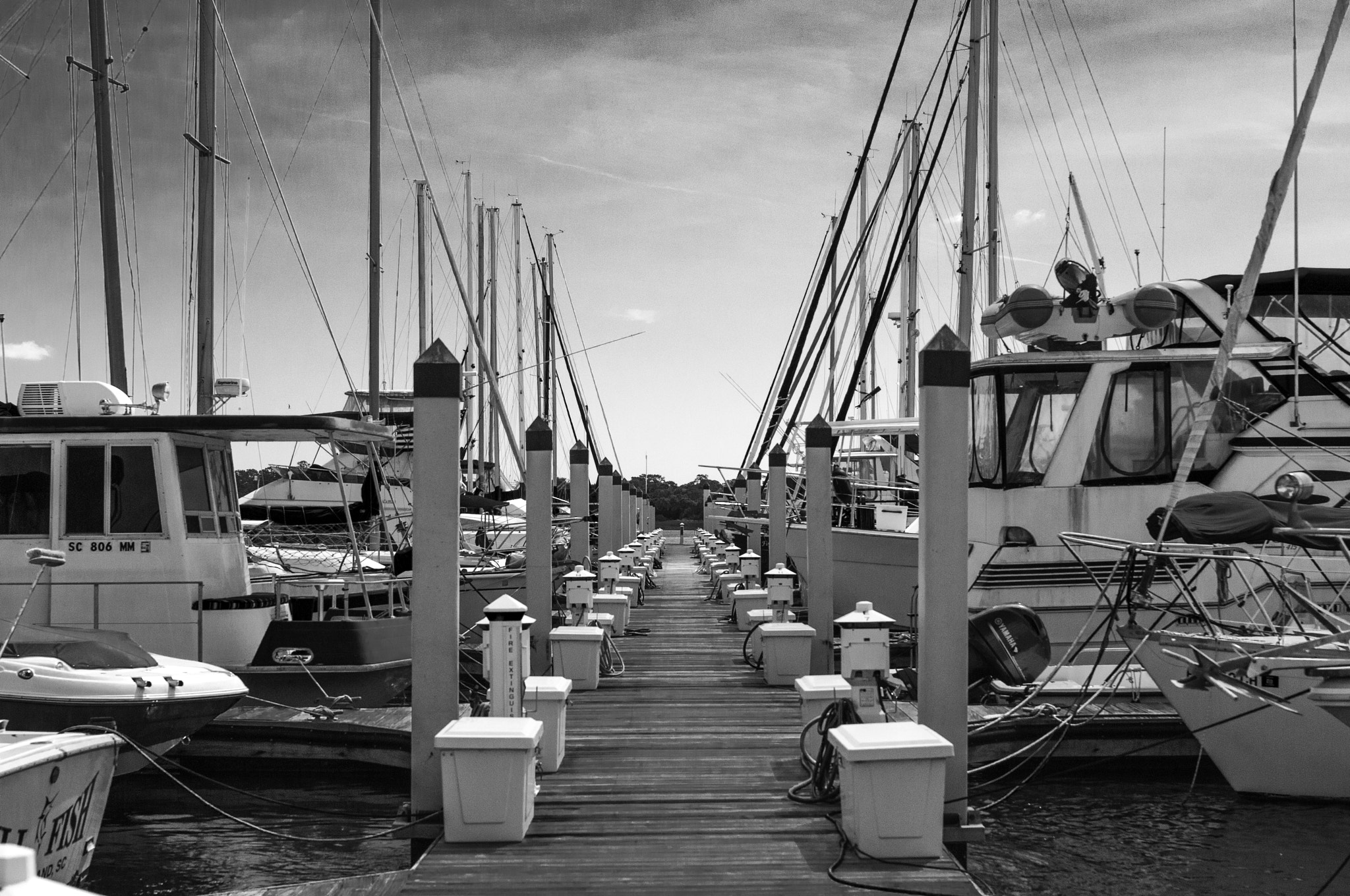 Nikon D300S + Samyang 35mm F1.4 AS UMC sample photo. Harbor late afternoon photography