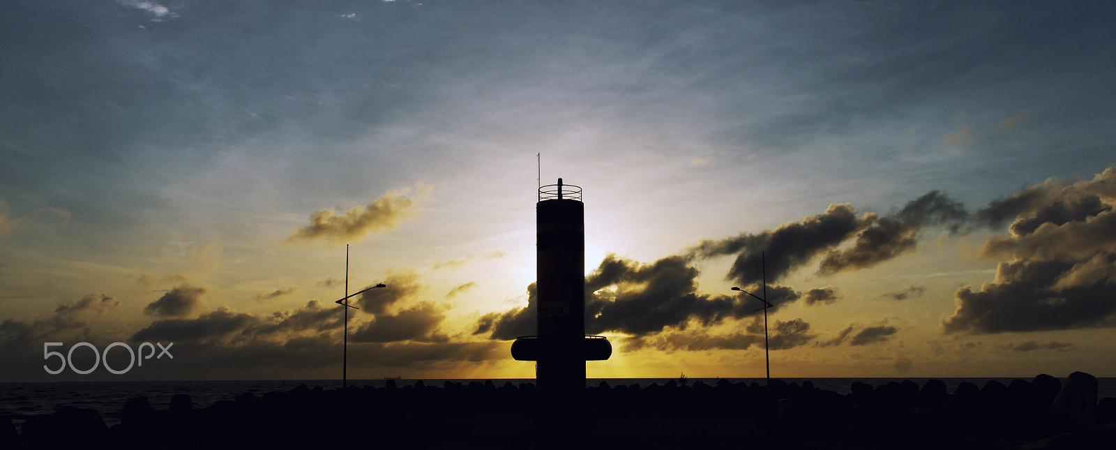 Sony Alpha DSLR-A700 sample photo. The number 8 lighthouse... photography