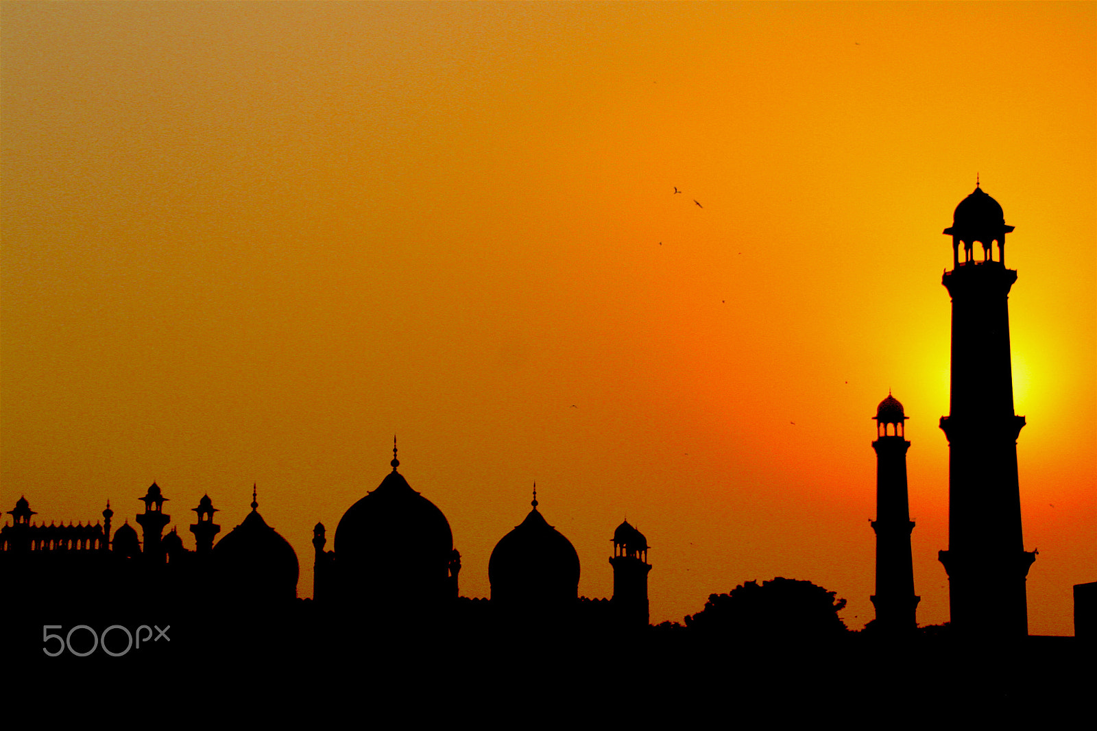 Canon EOS 1000D (EOS Digital Rebel XS / EOS Kiss F) sample photo. Badshahi mosque, lahore, pakistan photography