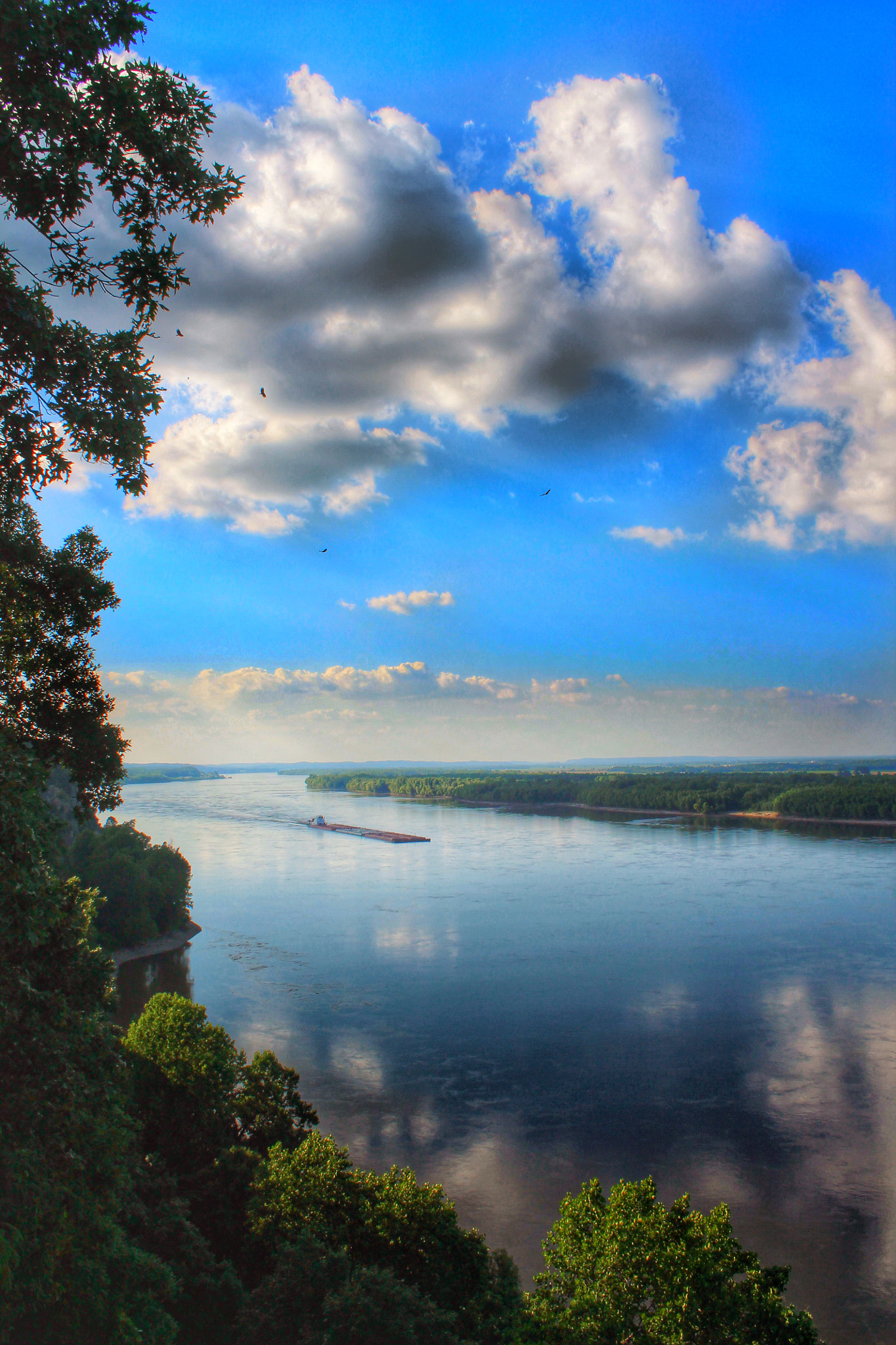 Canon EF-S 18-55mm F3.5-5.6 IS II sample photo. Big river bardge photography