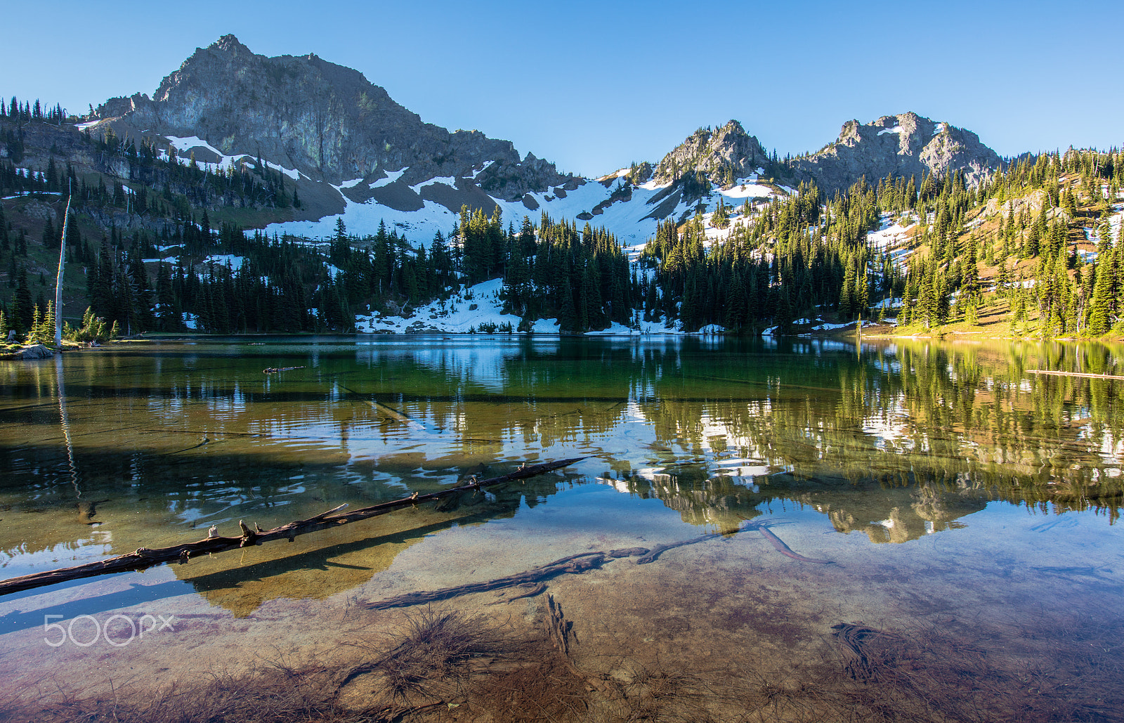 Canon EOS 5DS R + Canon EF 300mm f/2.8L sample photo. Morning lake reflection photography