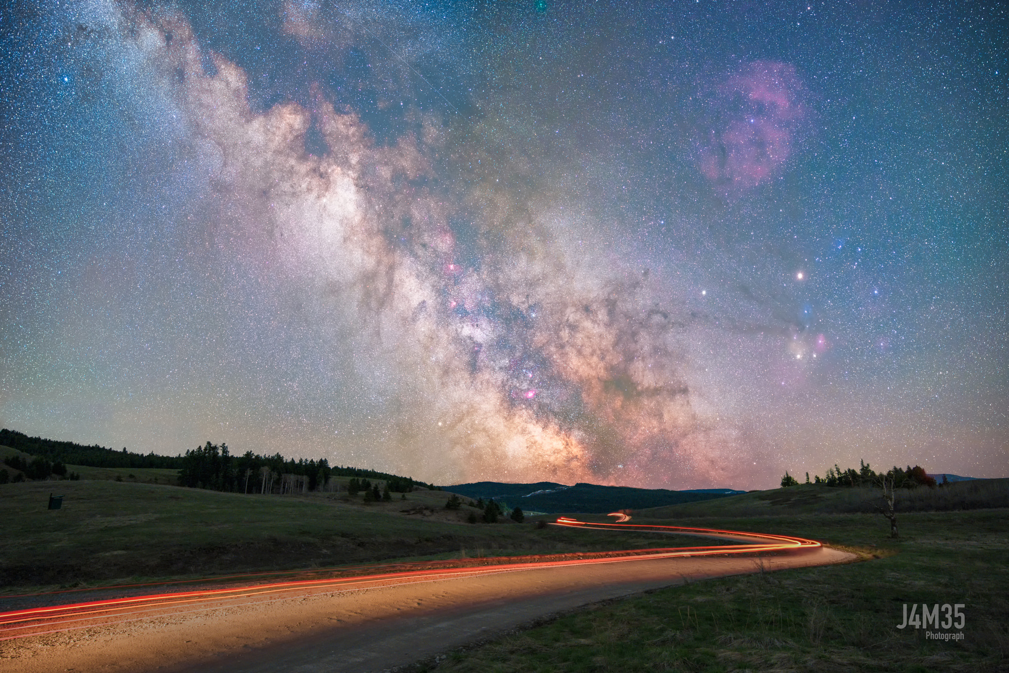 Nikon D810A sample photo. The road to the heart of milkyway. photography