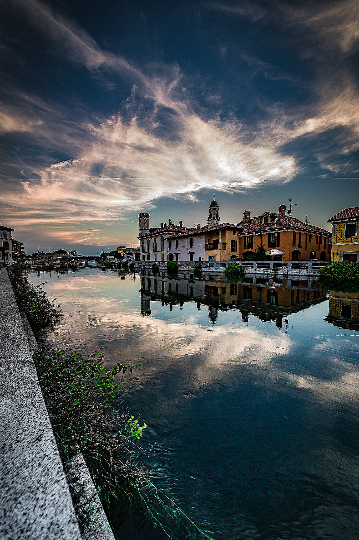 Sigma 12-24mm F4.5-5.6 II DG HSM sample photo. Gaggiano sul naviglio photography