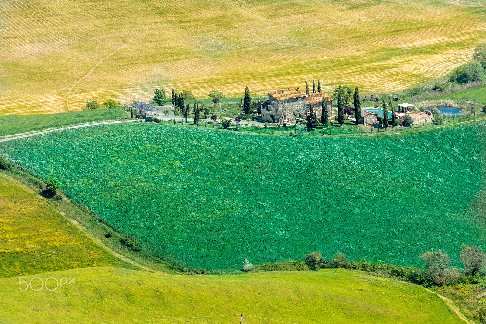 Nikon D7100 + AF Nikkor 70-210mm f/4-5.6D sample photo. Farm in tuscany photography
