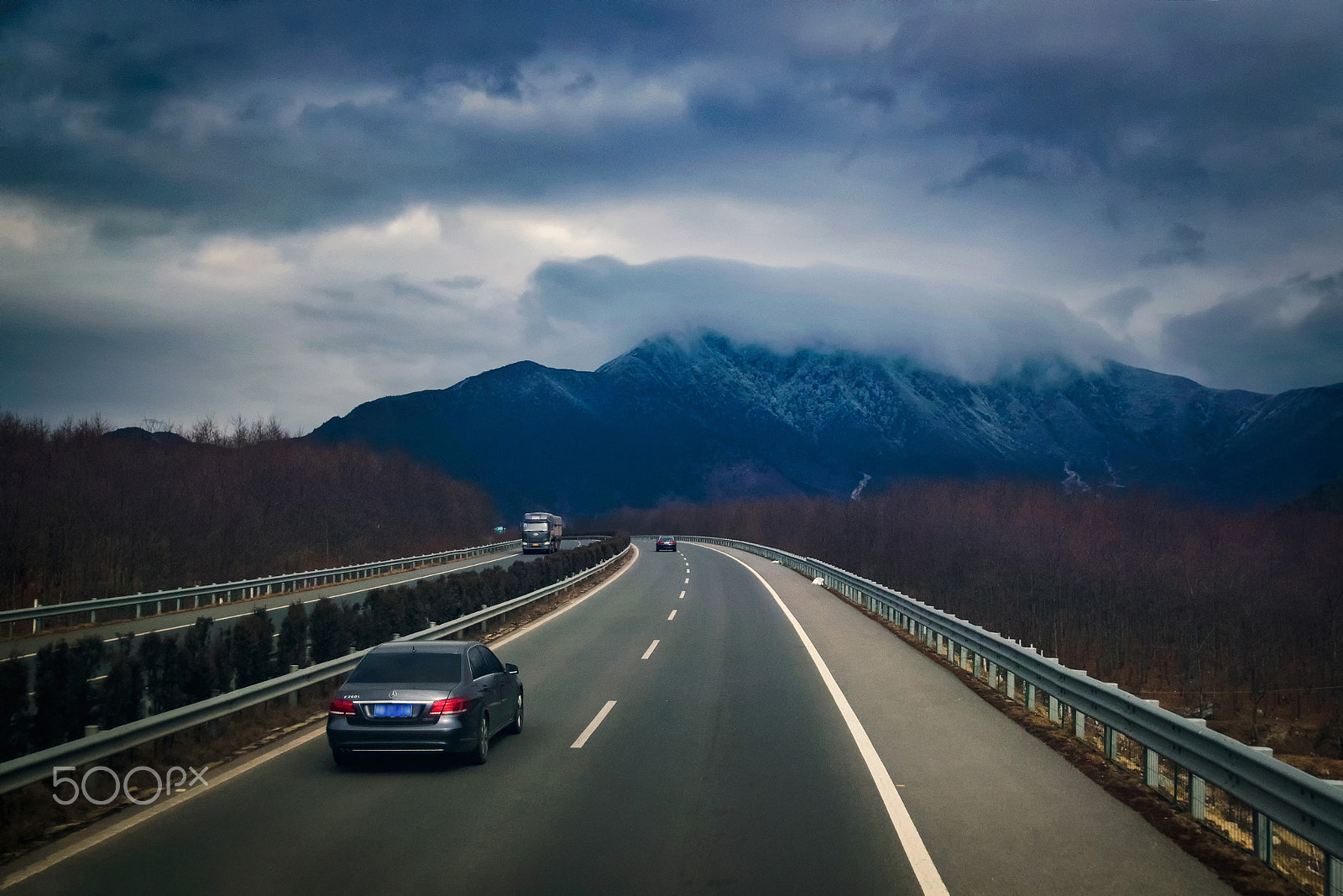 Sigma 17-50mm F2.8 EX DC HSM sample photo. Run~ photography
