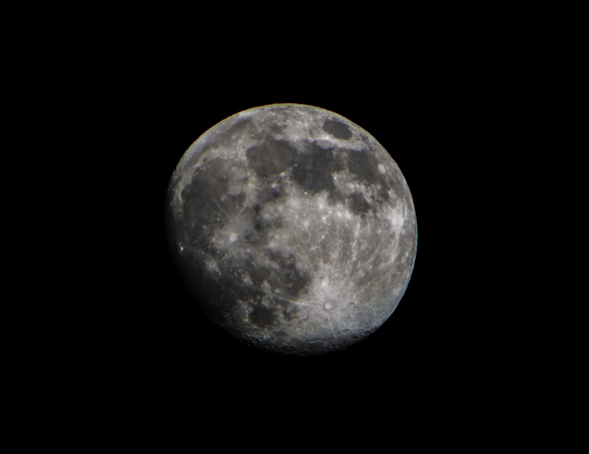 Fujifilm FinePix S9400W sample photo. Moon photography