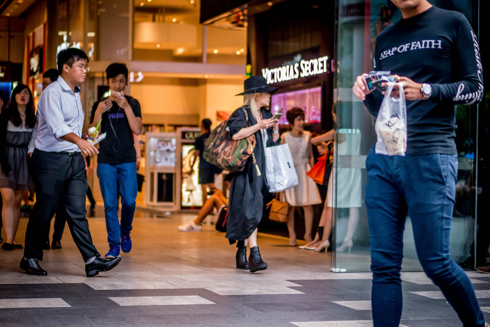 Panasonic Lumix DMC-G5 + Panasonic Lumix G 42.5mm F1.7 ASPH Power OIS sample photo. Django unchained... in the mall... :) photography