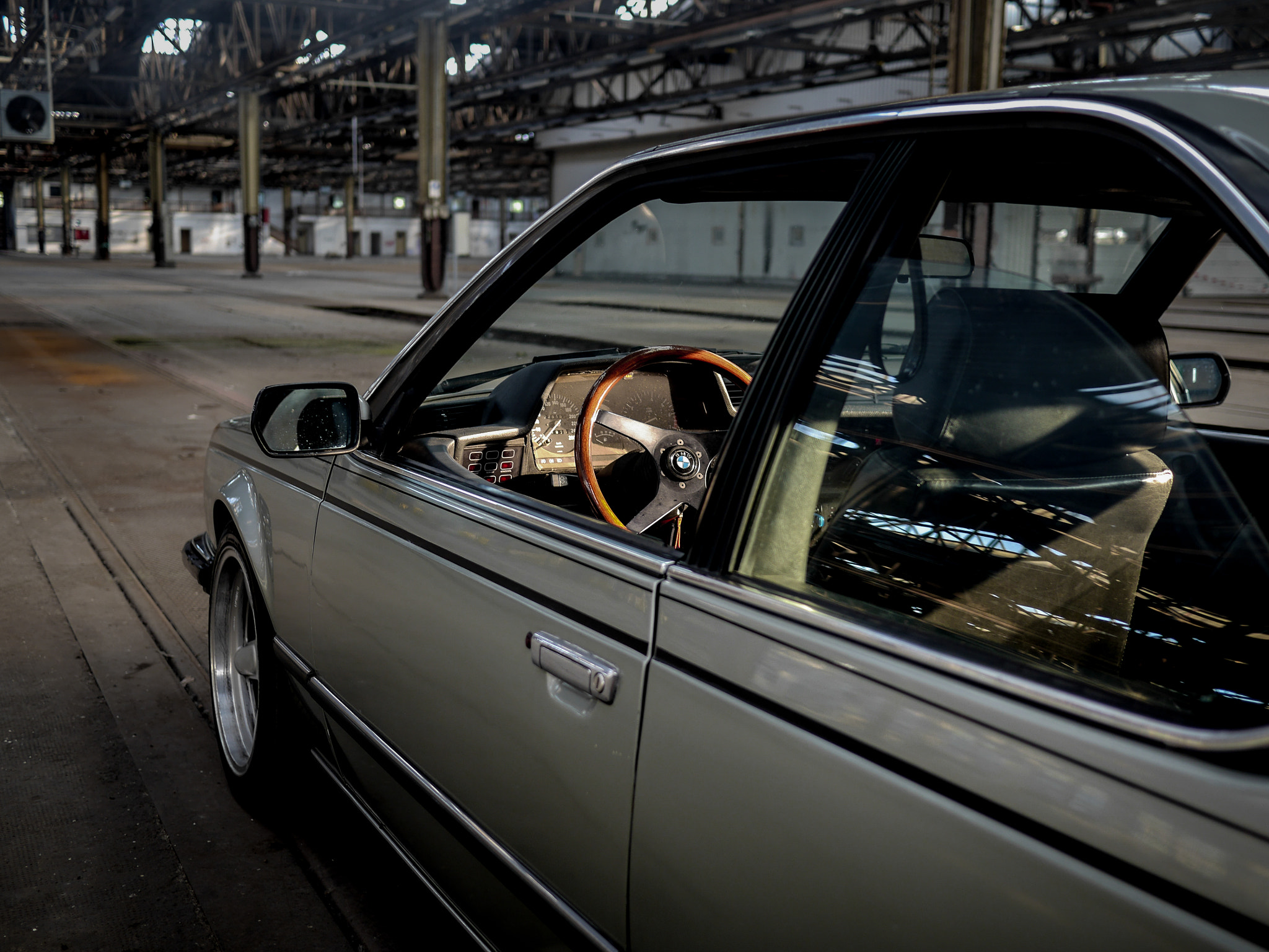 Panasonic Lumix DMC-GH3 + Panasonic Lumix G 20mm F1.7 ASPH sample photo. Bmw 635 csi photography