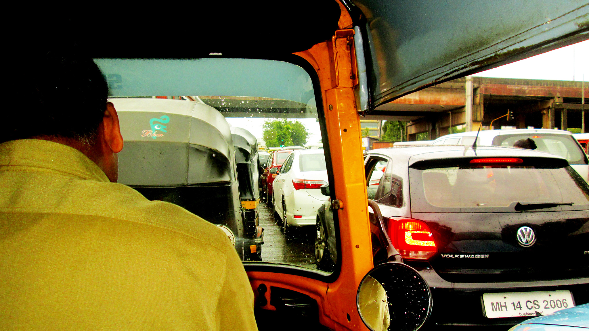 Canon PowerShot A3400 IS sample photo. Traffic jam photography