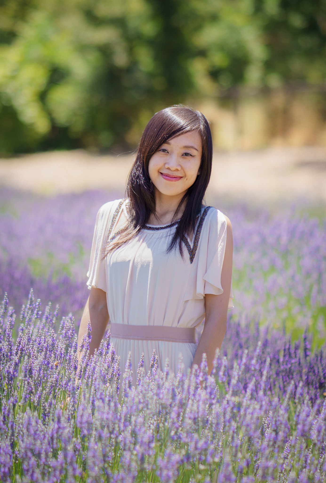 Sony a6000 + ZEISS Batis 85mm F1.8 sample photo. Sonoma lavender barn portrait shoot photography