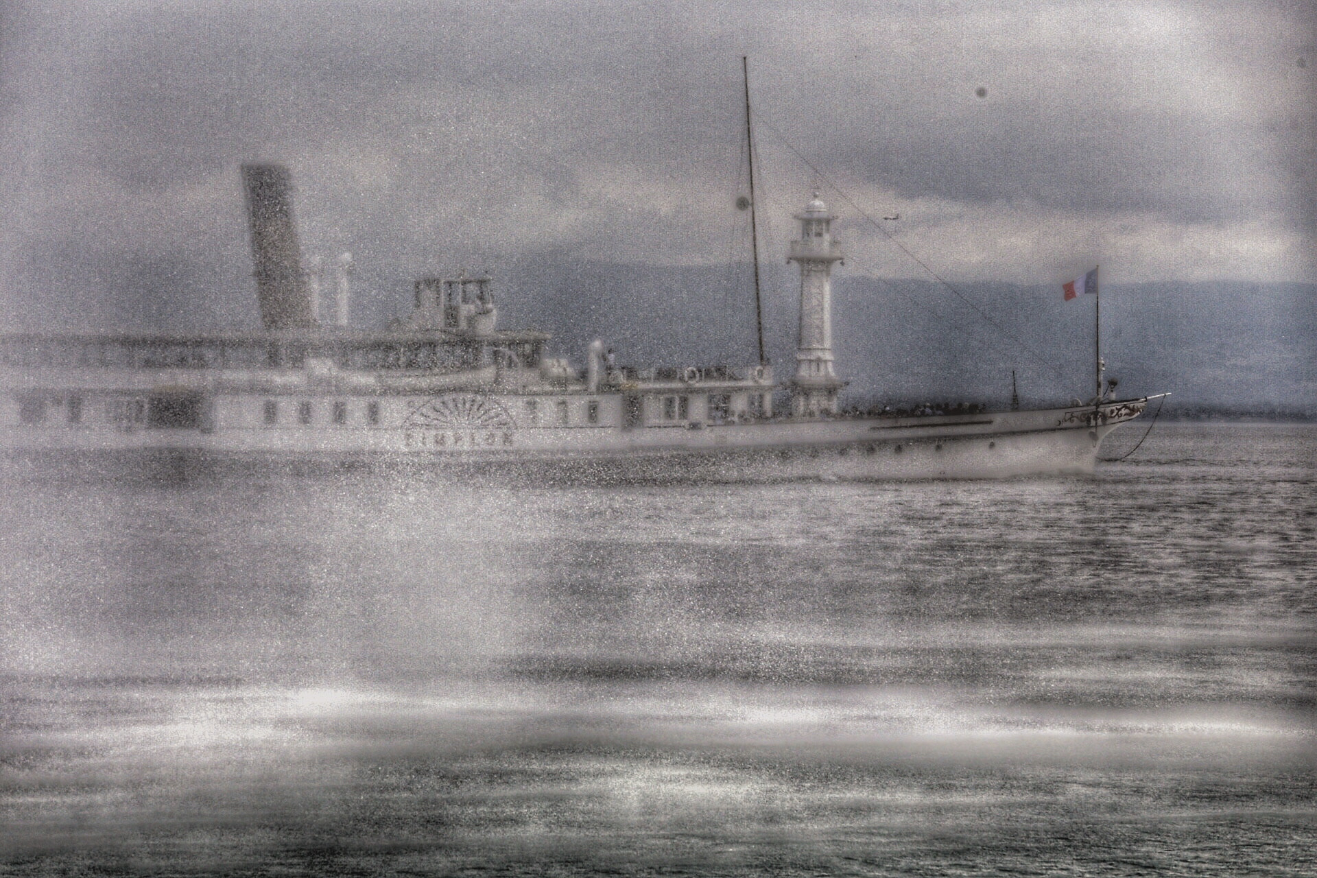 Canon EF 70-200mm F4L IS USM sample photo. The old steamer photography