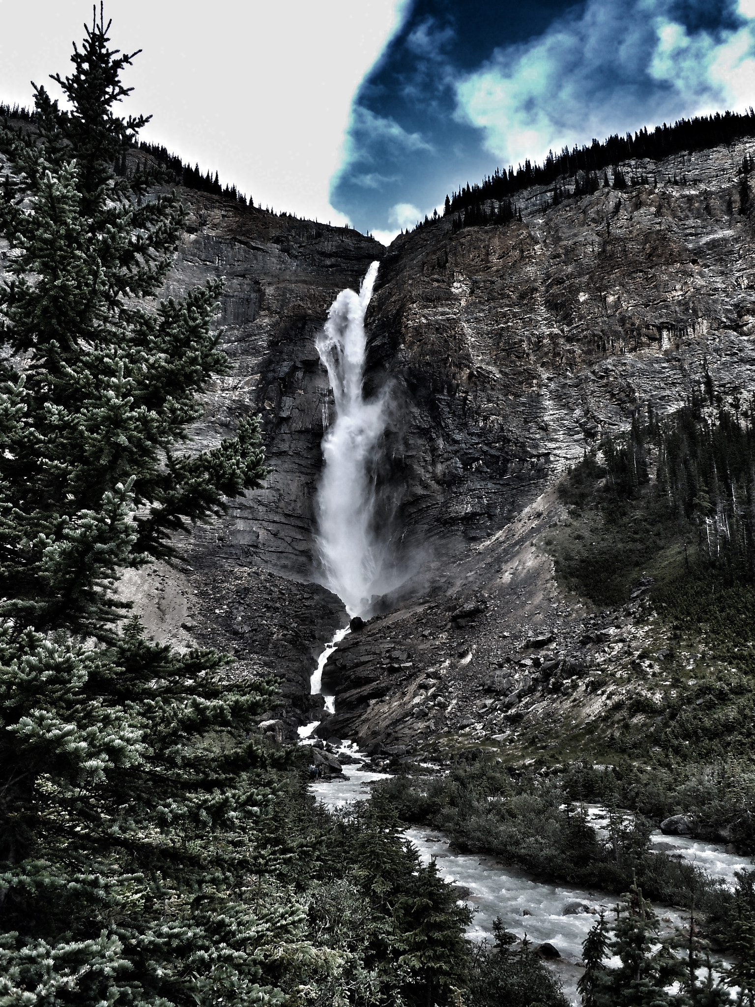 Nikon Coolpix S6000 sample photo. Takakkaw falls photography