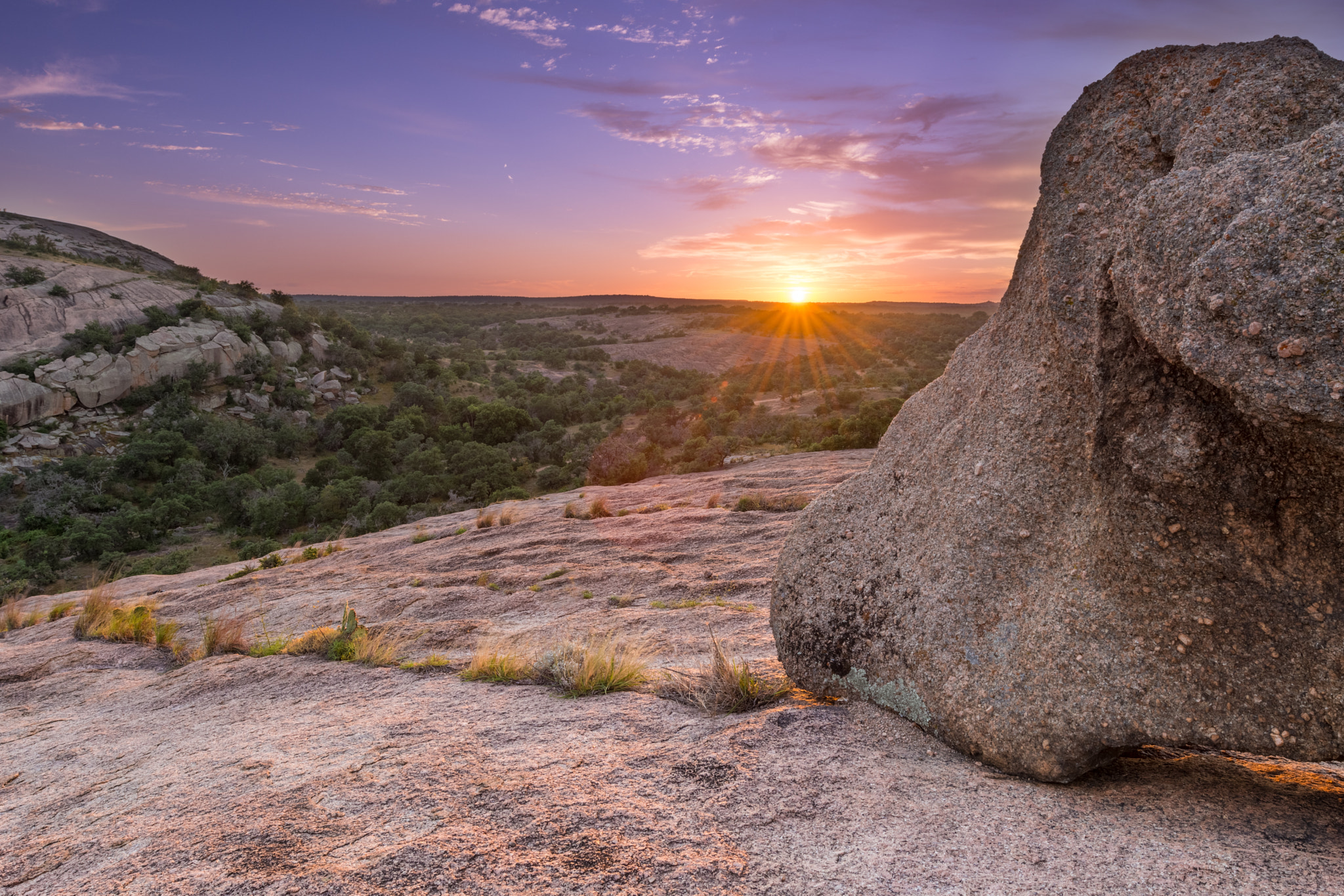 Nikon AF-S Nikkor 14-24mm F2.8G ED sample photo. Rock country sunset photography