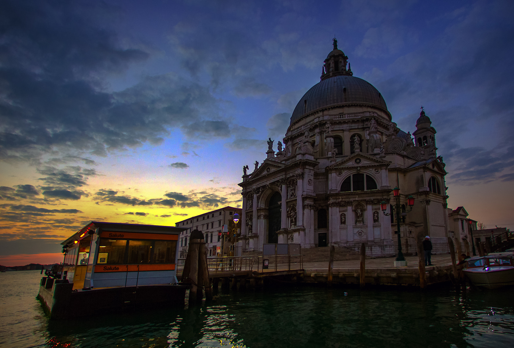 Canon EF 14mm F2.8L USM sample photo. Venice photography