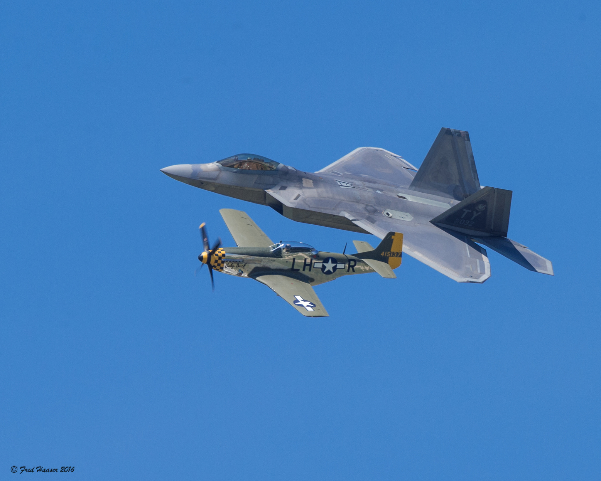 Nikon D4S + Tamron SP 150-600mm F5-6.3 Di VC USD sample photo. Wwii p51 mustang flies with f22 raptor photography