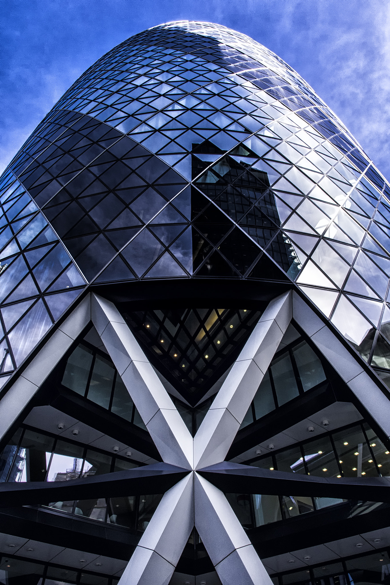 Olympus OM-D E-M5 + OLYMPUS M.12mm F2.0 sample photo. Gherkin icon photography