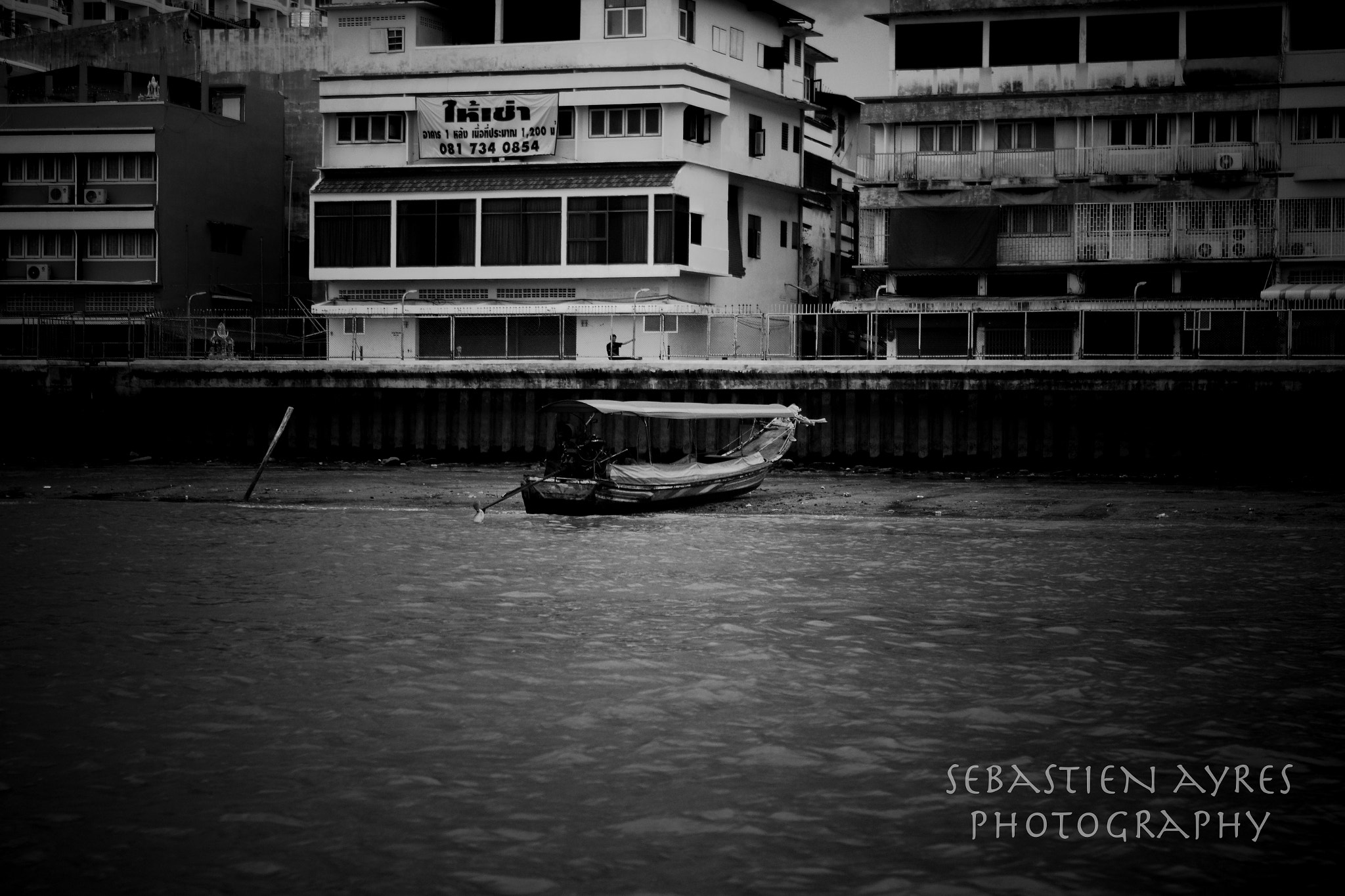 Pentax K-S2 sample photo. Long-tail boat photography