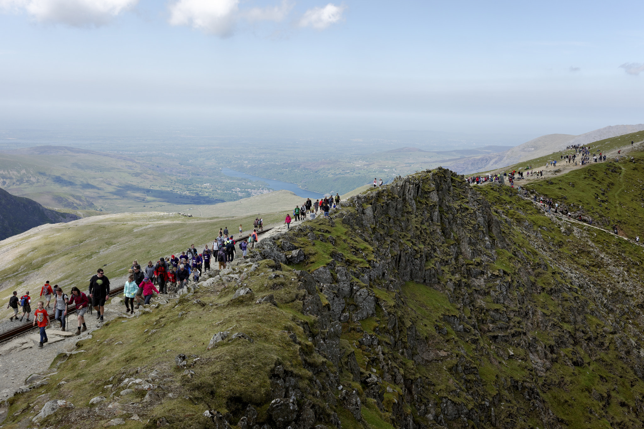 Canon EOS 5D Mark II + ZEISS Distagon T* 35mm F2 sample photo. Walkers on mountain path, mount snowdon. photography