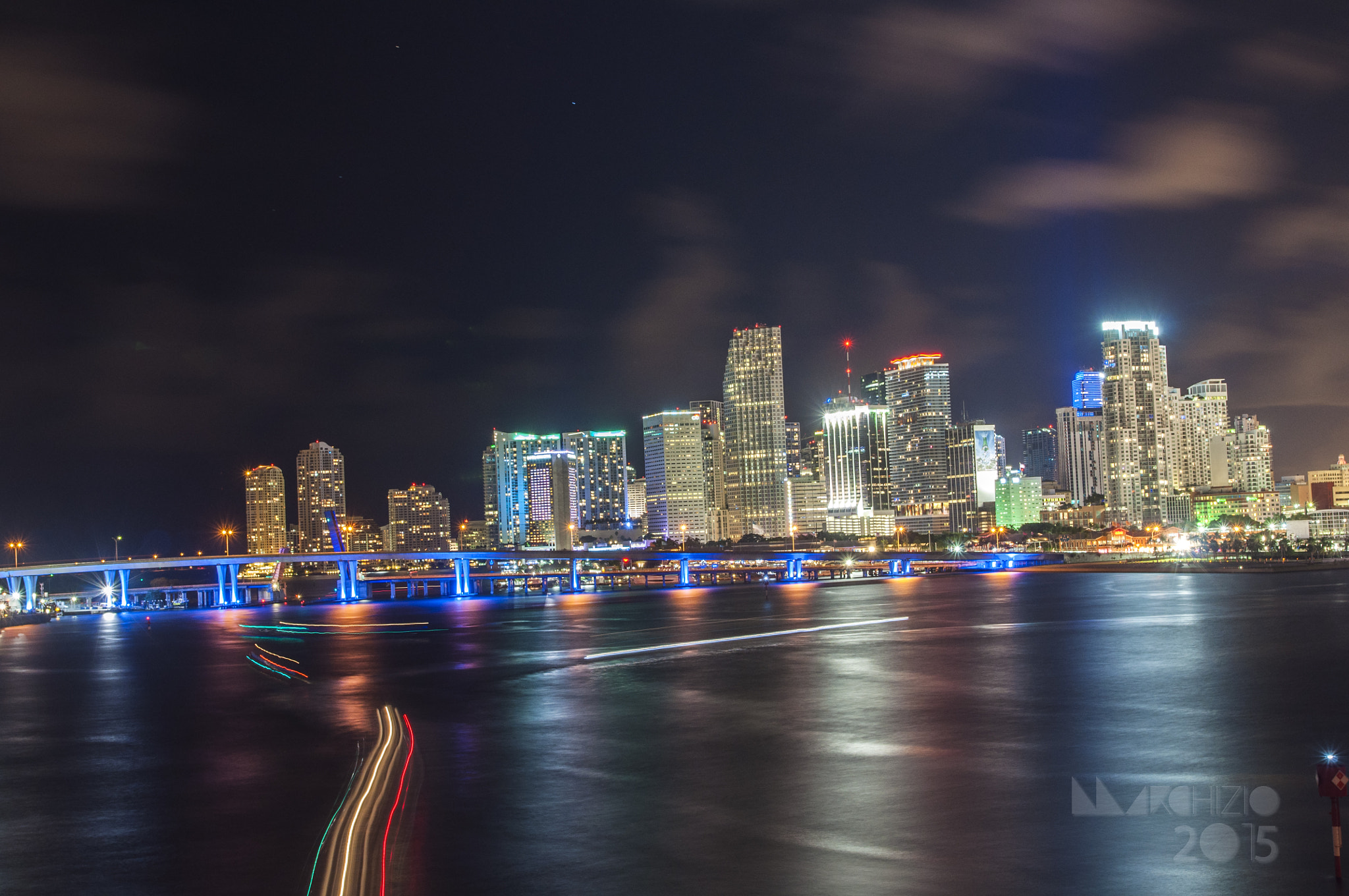 Nikon D90 + Sigma 18-50mm F2.8 EX DC Macro sample photo. Miami skyline photography
