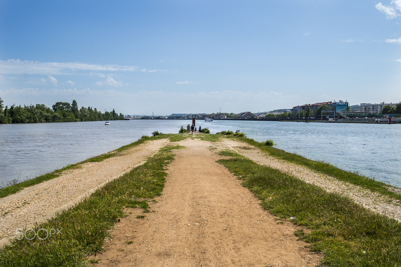 Nikon D600 + Nikon AF-S Nikkor 28mm F1.8G sample photo. Confluence, lyon 2016 photography