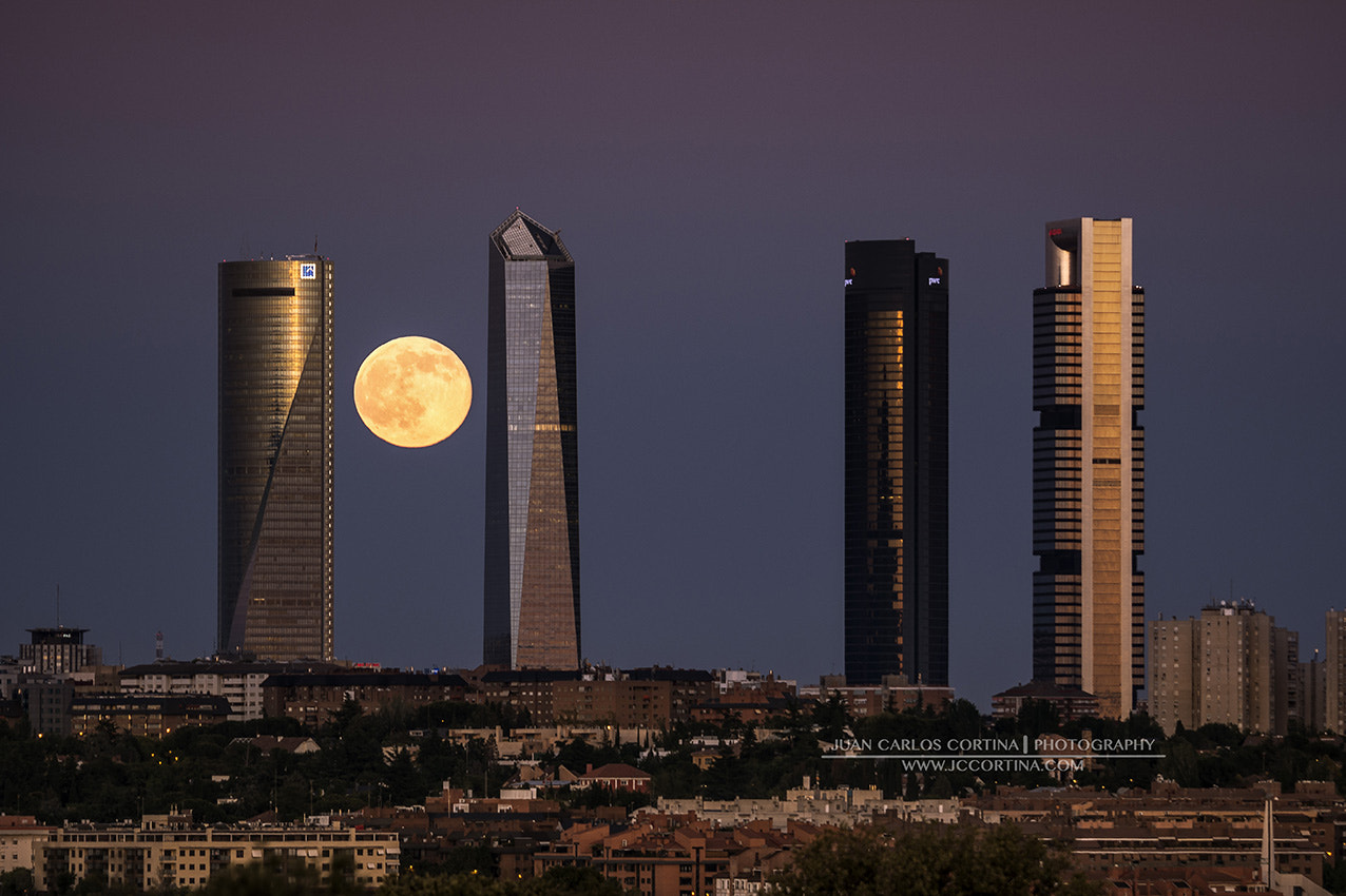 Sigma 120-400mm F4.5-5.6 DG OS HSM sample photo. Timelapse de luna llena de verano photography