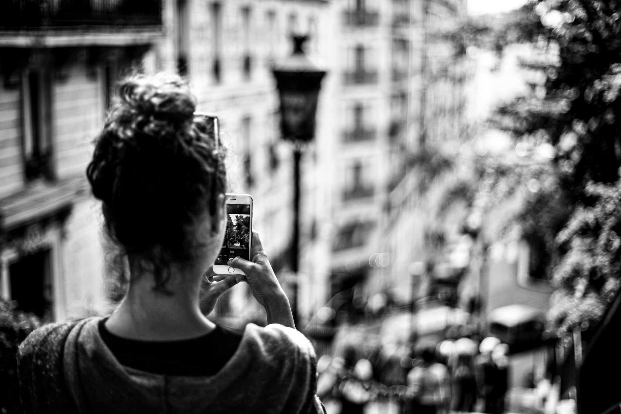 Canon EF 50mm f/1.8 sample photo. Streetview paris photography