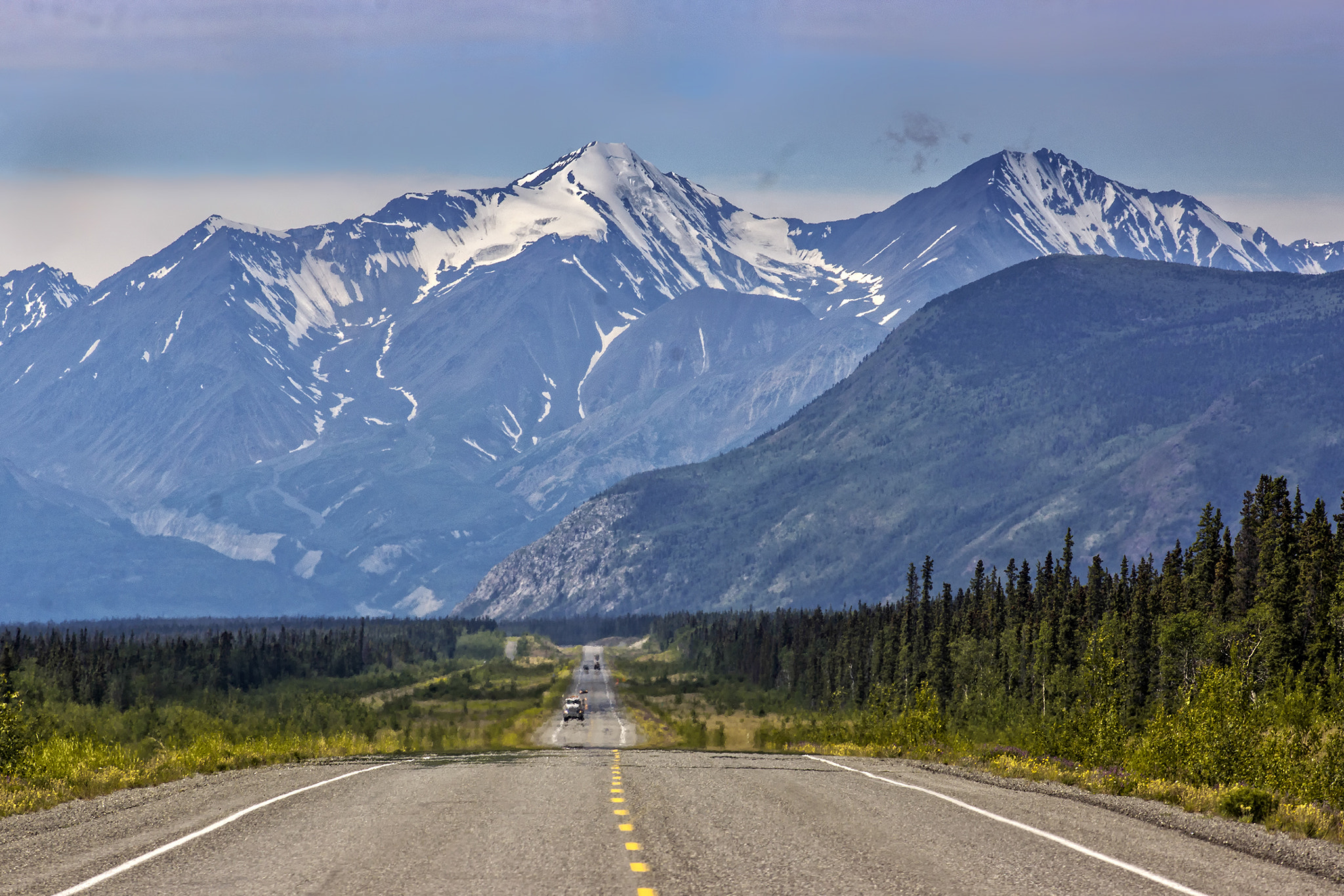 Sony SLT-A65 (SLT-A65V) + Minolta AF 200mm F2.8 HS-APO G sample photo. On my way to haines junction photography