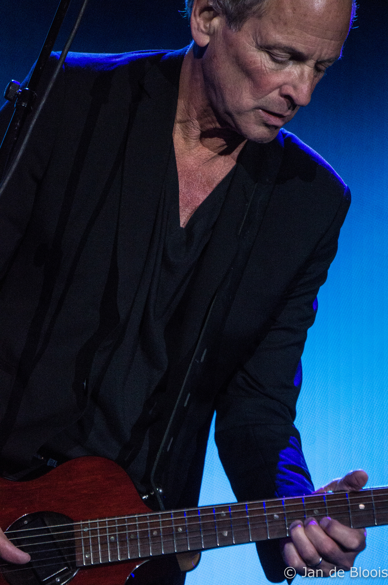 Sony Alpha NEX-5N + Sony E 55-210mm F4.5-6.3 OSS sample photo. Fleetwood mac photography