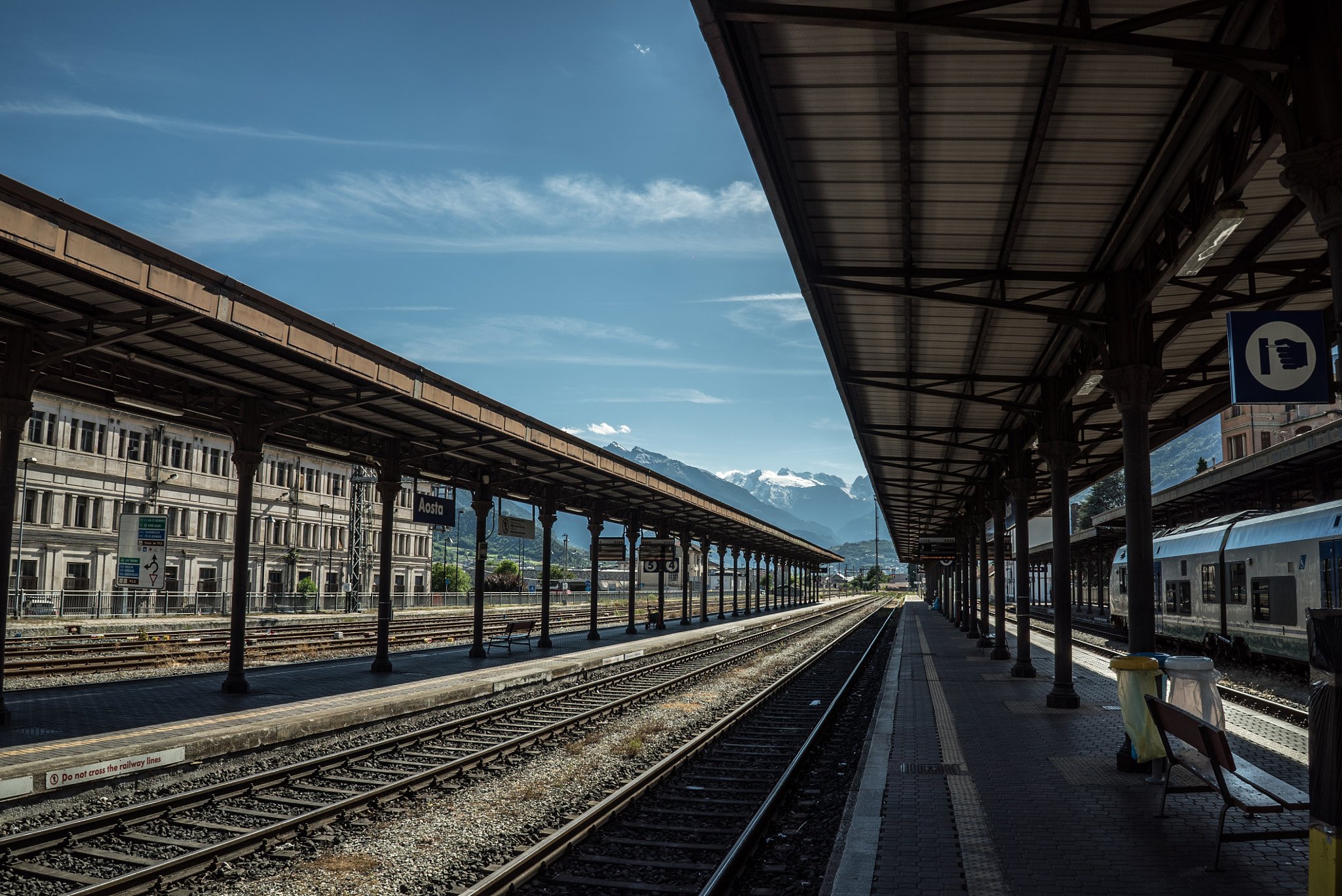 Sony FE 28mm F2 sample photo. On time photography