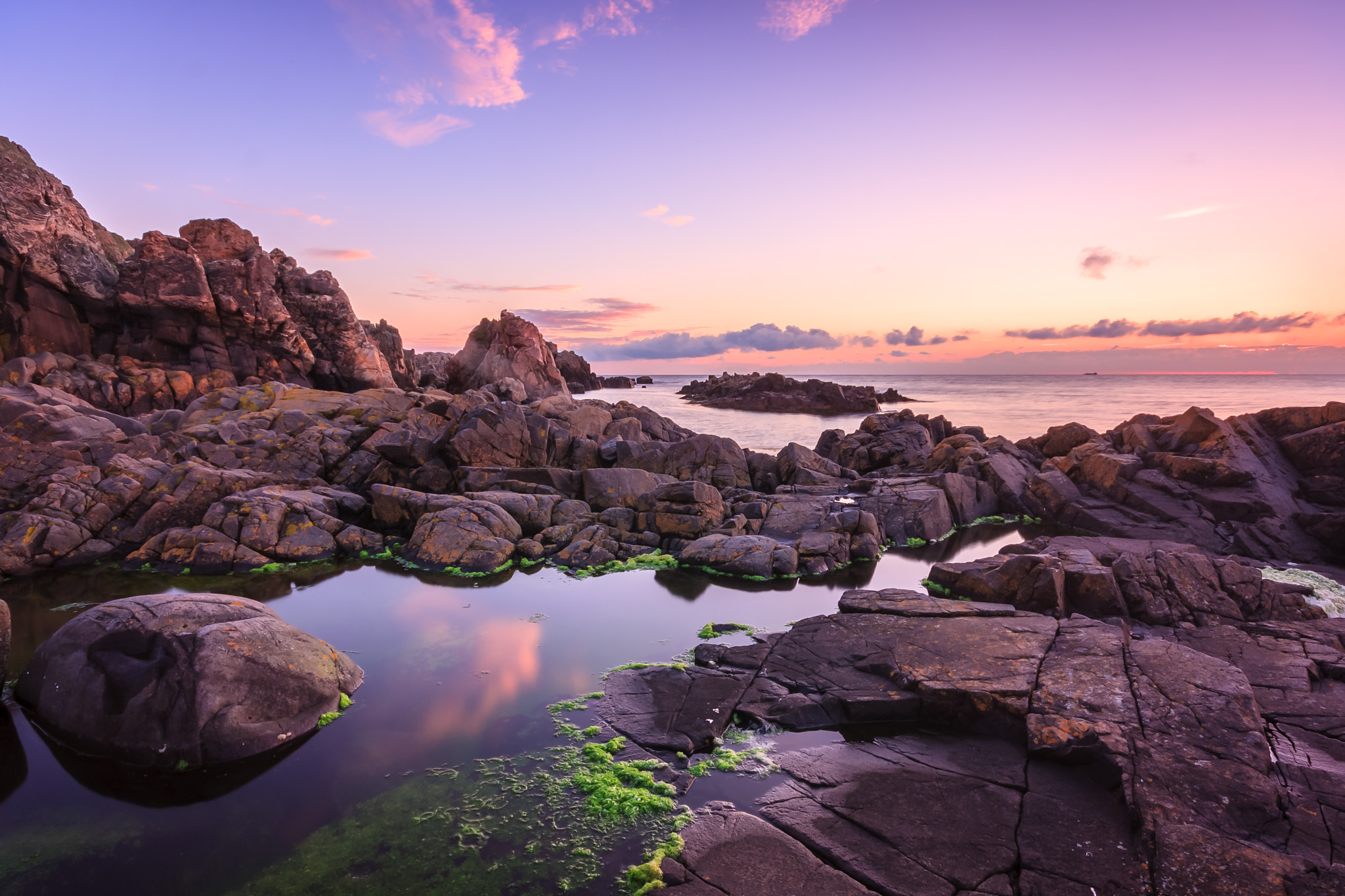 Canon EOS 40D + Sigma 10-20mm F4-5.6 EX DC HSM sample photo. Kullen sunset photography