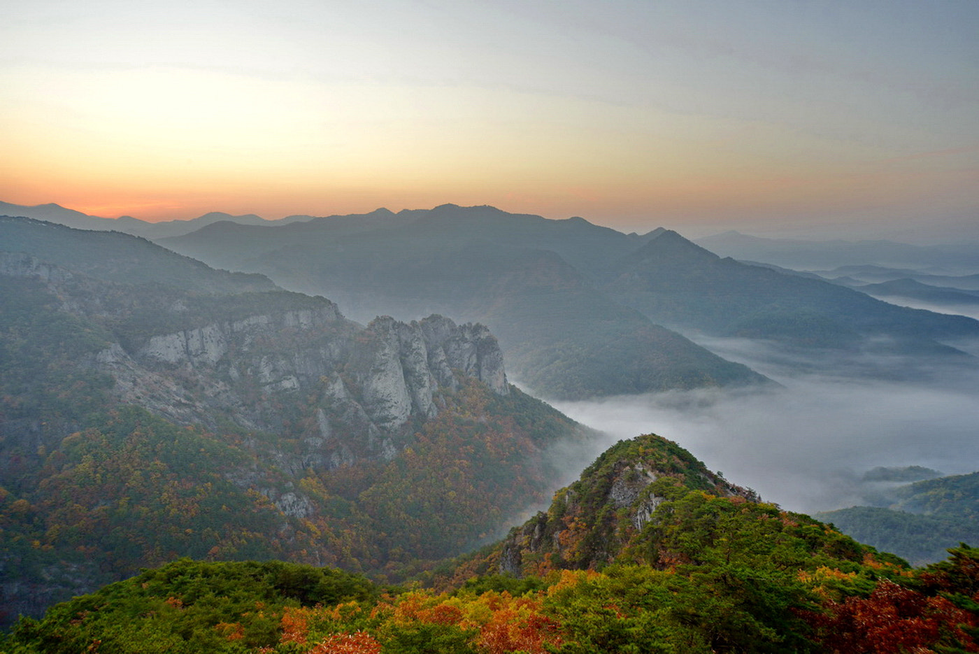 Sigma 12-24mm F4.5-5.6 EX DG Aspherical HSM sample photo. Mt. juwang photography