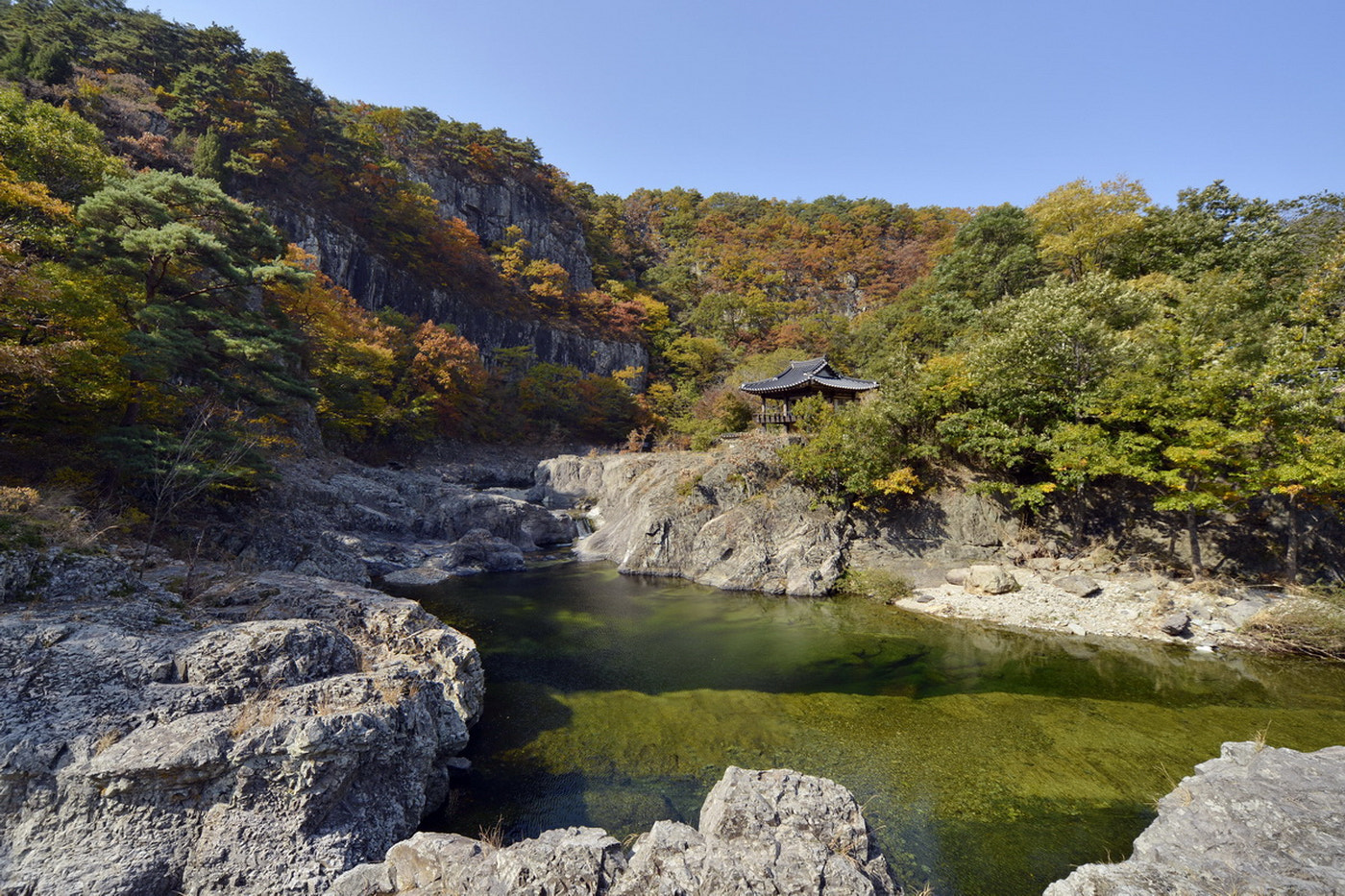 Sigma 12-24mm F4.5-5.6 EX DG Aspherical HSM sample photo. Okgye valley photography