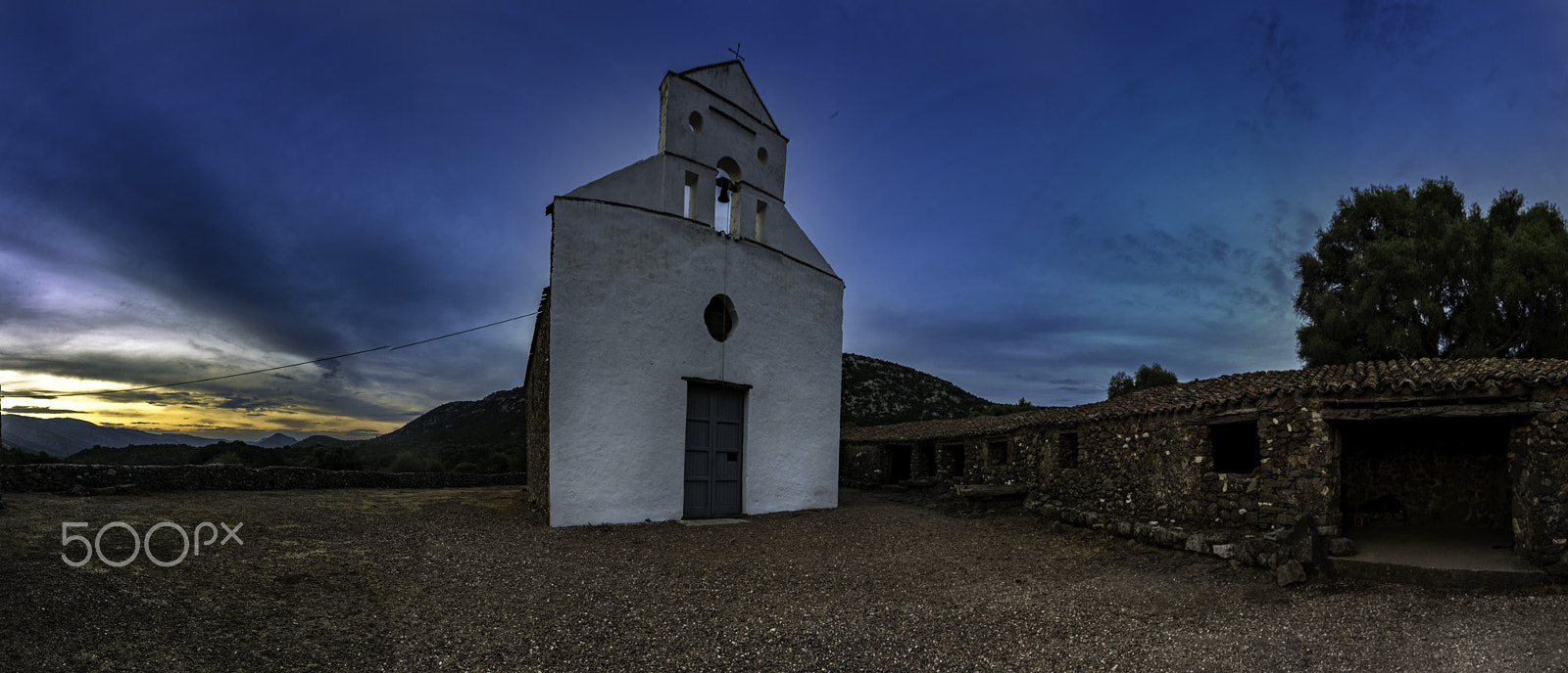 Nikon D810 + Tokina AT-X 17-35mm F4 Pro FX sample photo. Saint peter's church 2 photography