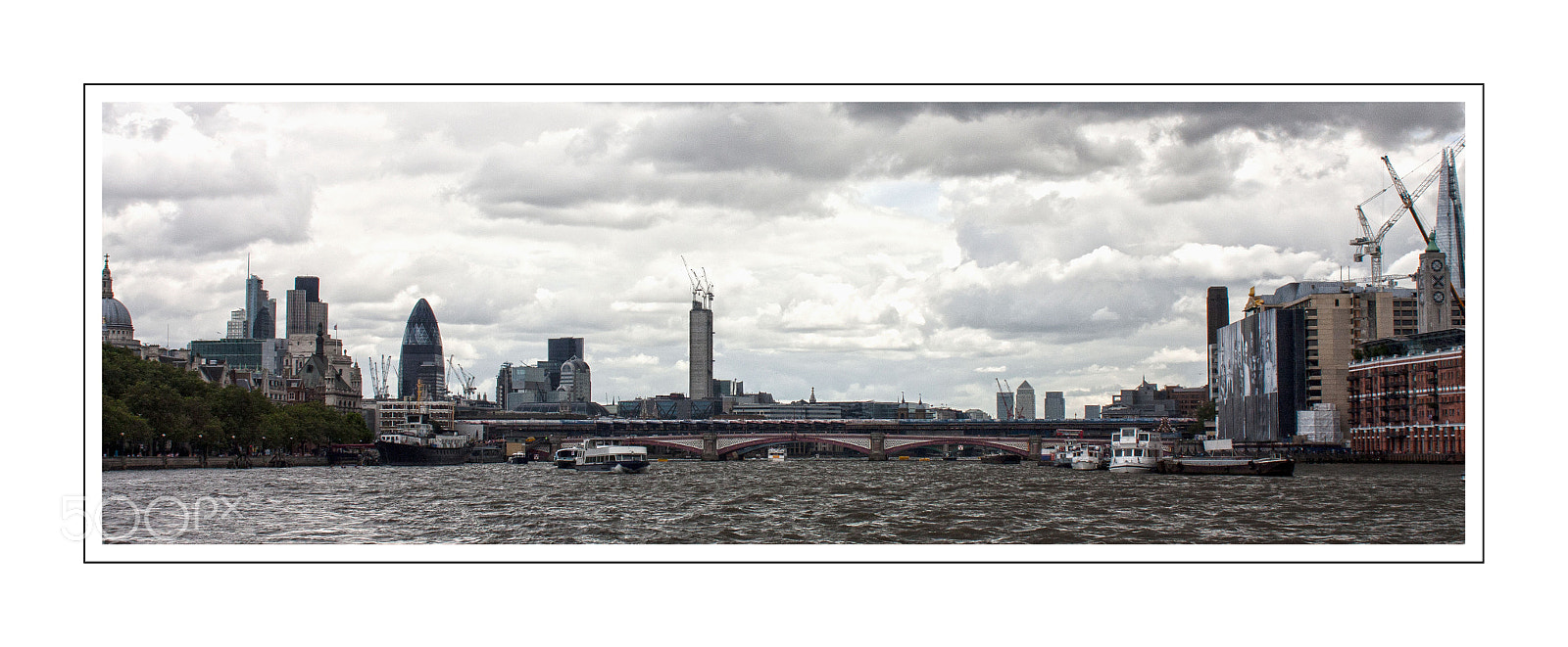 Canon EF 22-55mm f/4-5.6 USM sample photo. Londra photography