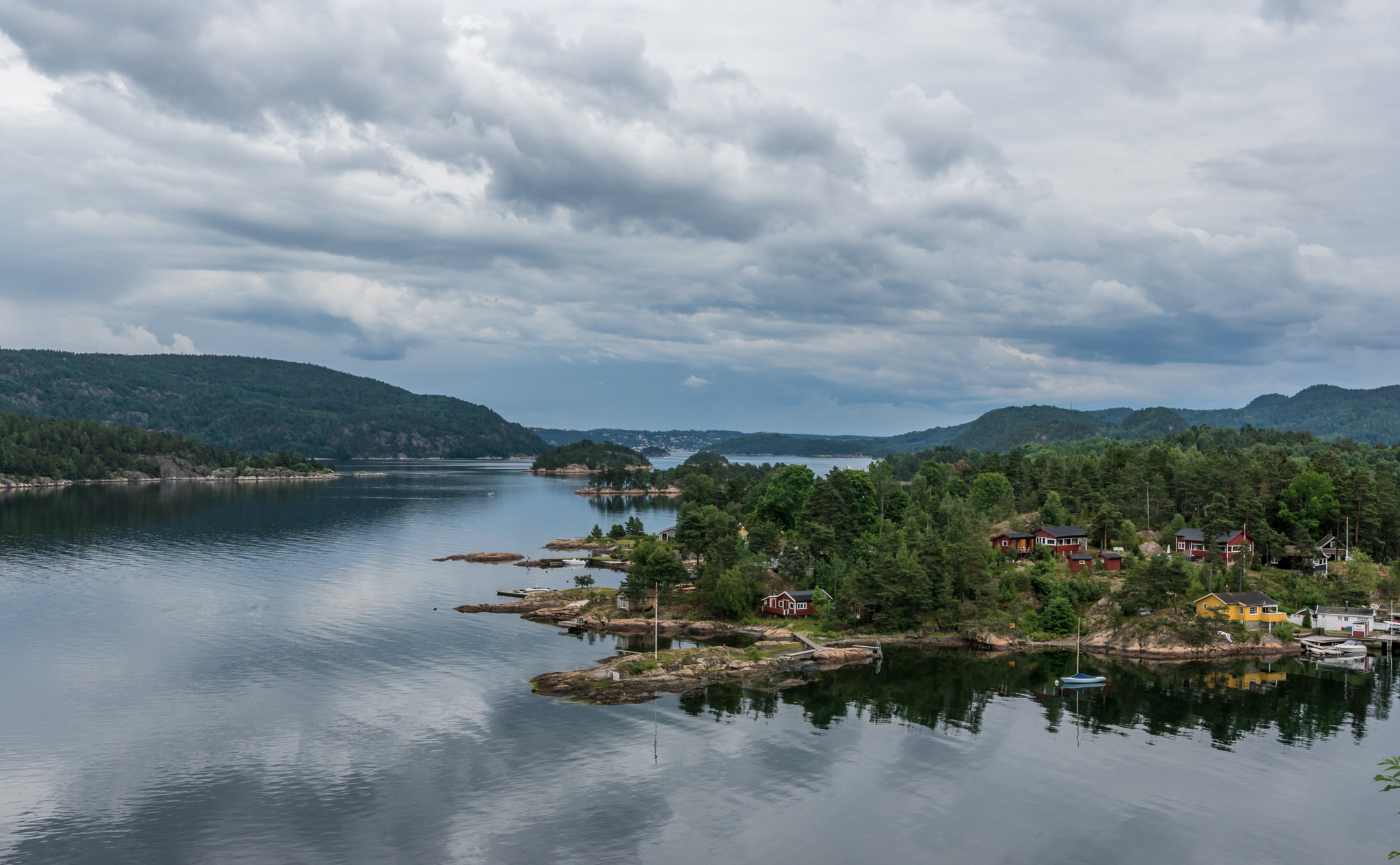 Sony a6300 + 18-35mm F1.8 DC HSM | Art 013 sample photo. View from Åros photography
