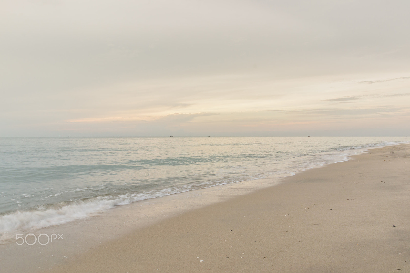 Nikon D3100 sample photo. Morning beach photography