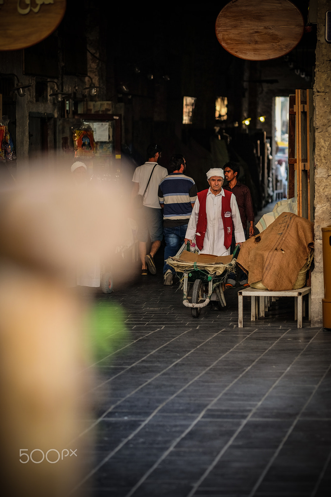 Fujifilm X-T10 + Fujifilm XF 90mm F2 R LM WR sample photo. Working hard father photography