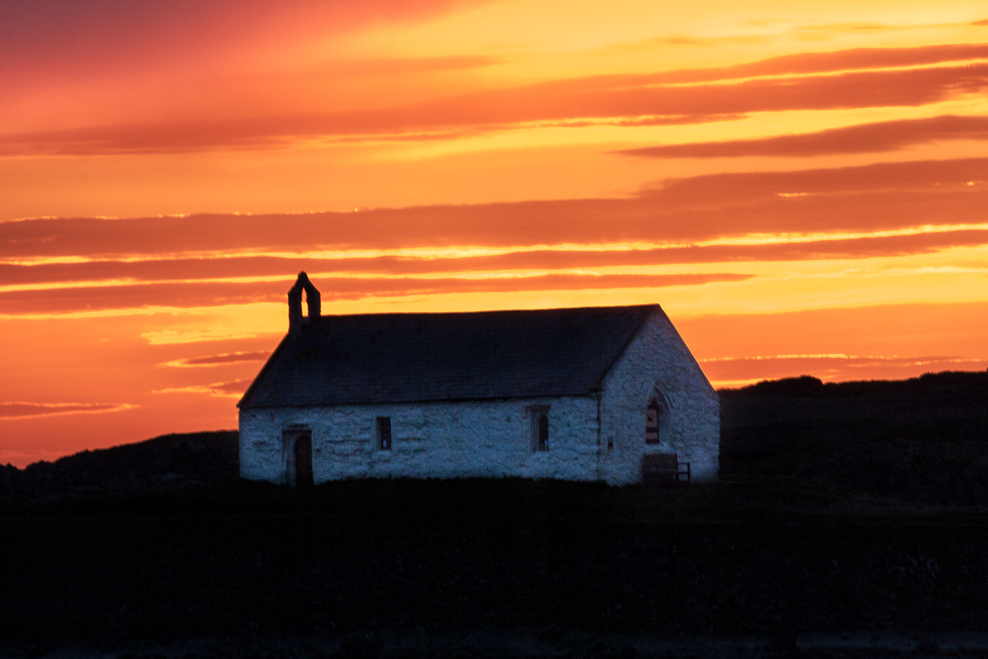 Canon EOS 1000D (EOS Digital Rebel XS / EOS Kiss F) sample photo. St cwyfan's church photography