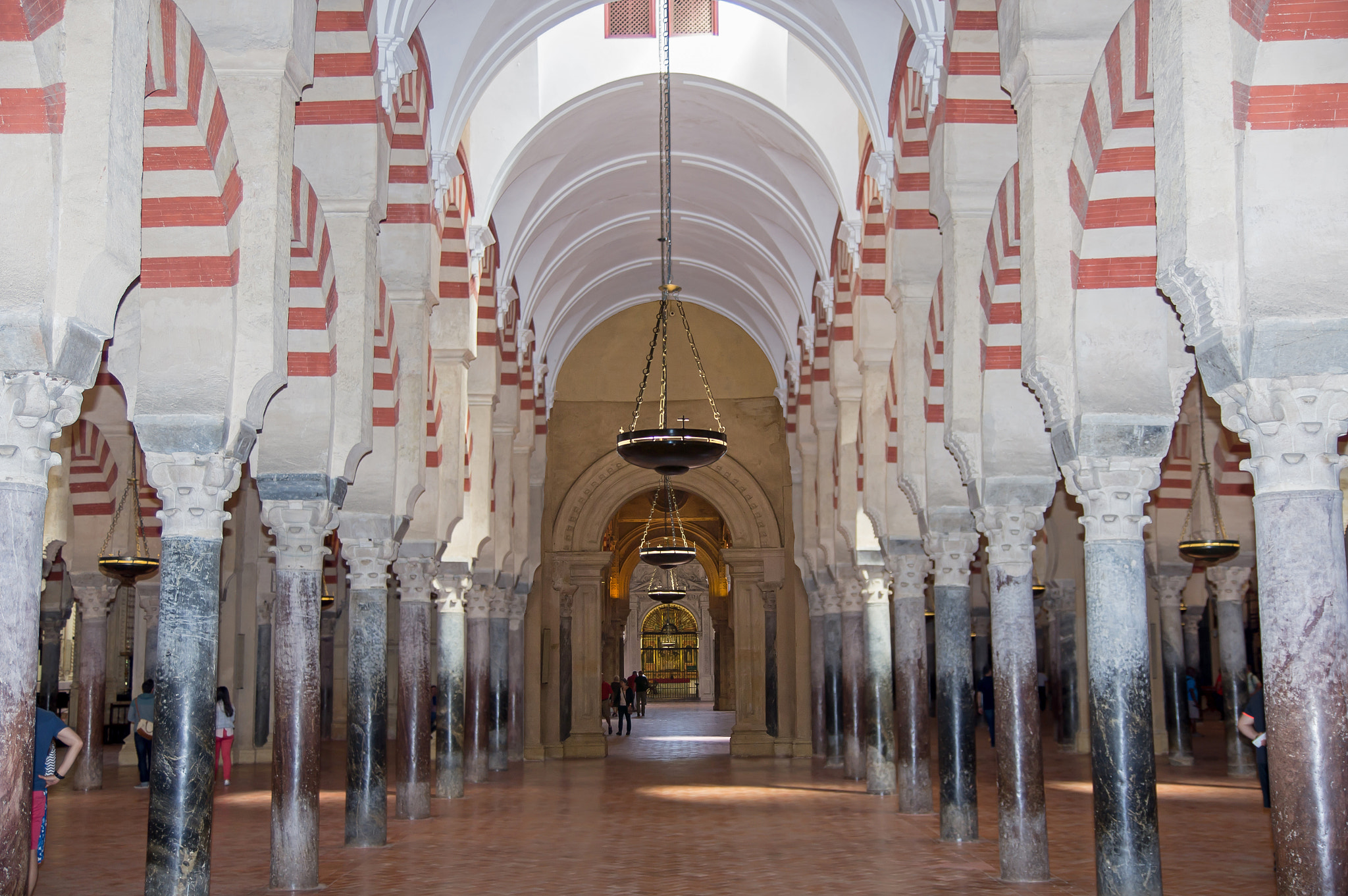 Sony Alpha DSLR-A580 + Tamron SP 24-70mm F2.8 Di VC USD sample photo. Part of cordoba's mezquita photography
