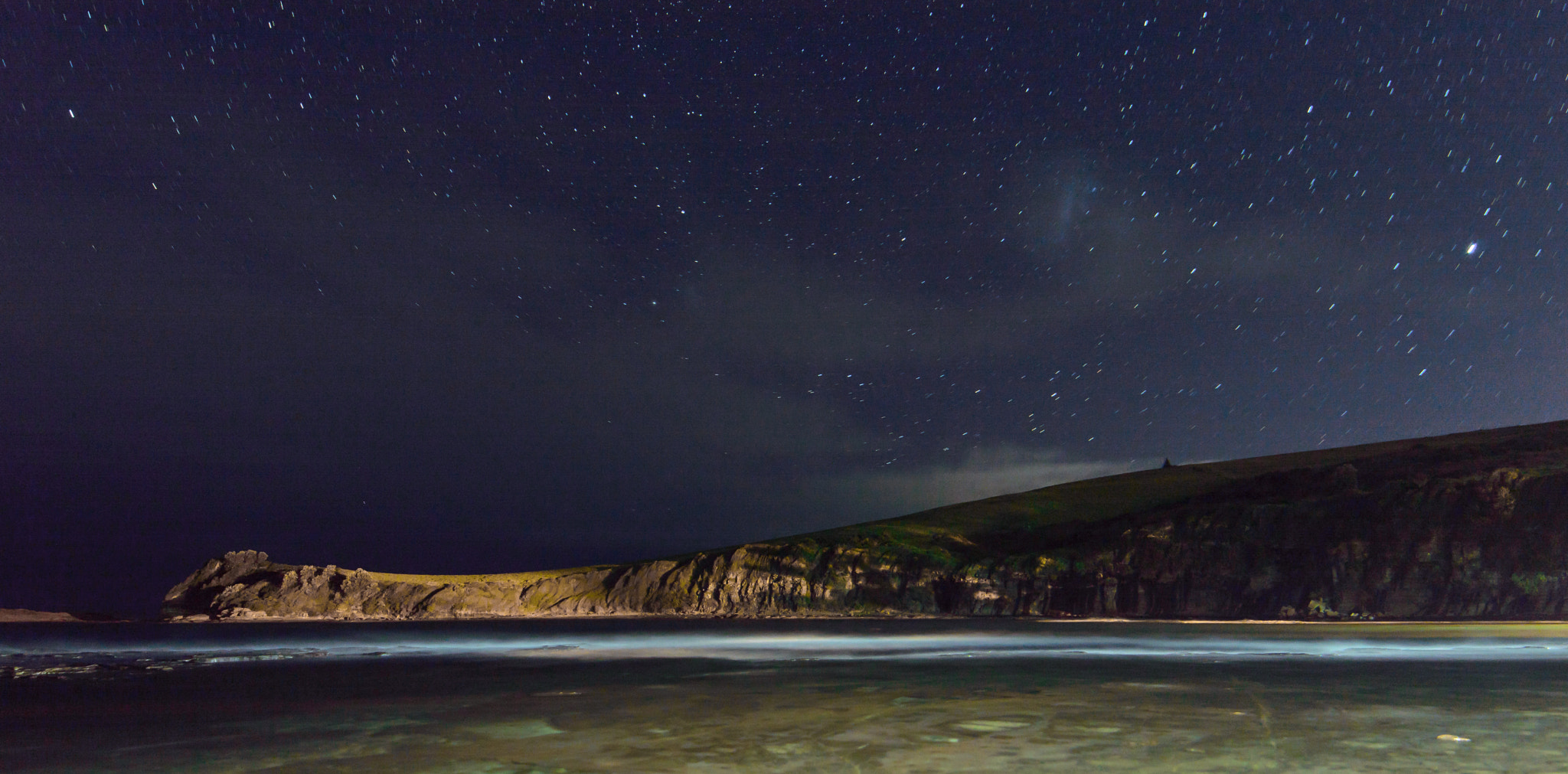 Samyang 14mm F2.8 ED AS IF UMC sample photo. Gerringong cliff photography