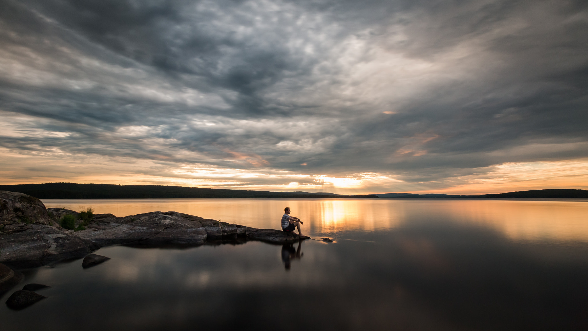 Canon EF-S 10-18mm F4.5–5.6 IS STM sample photo. Serene sunset photography