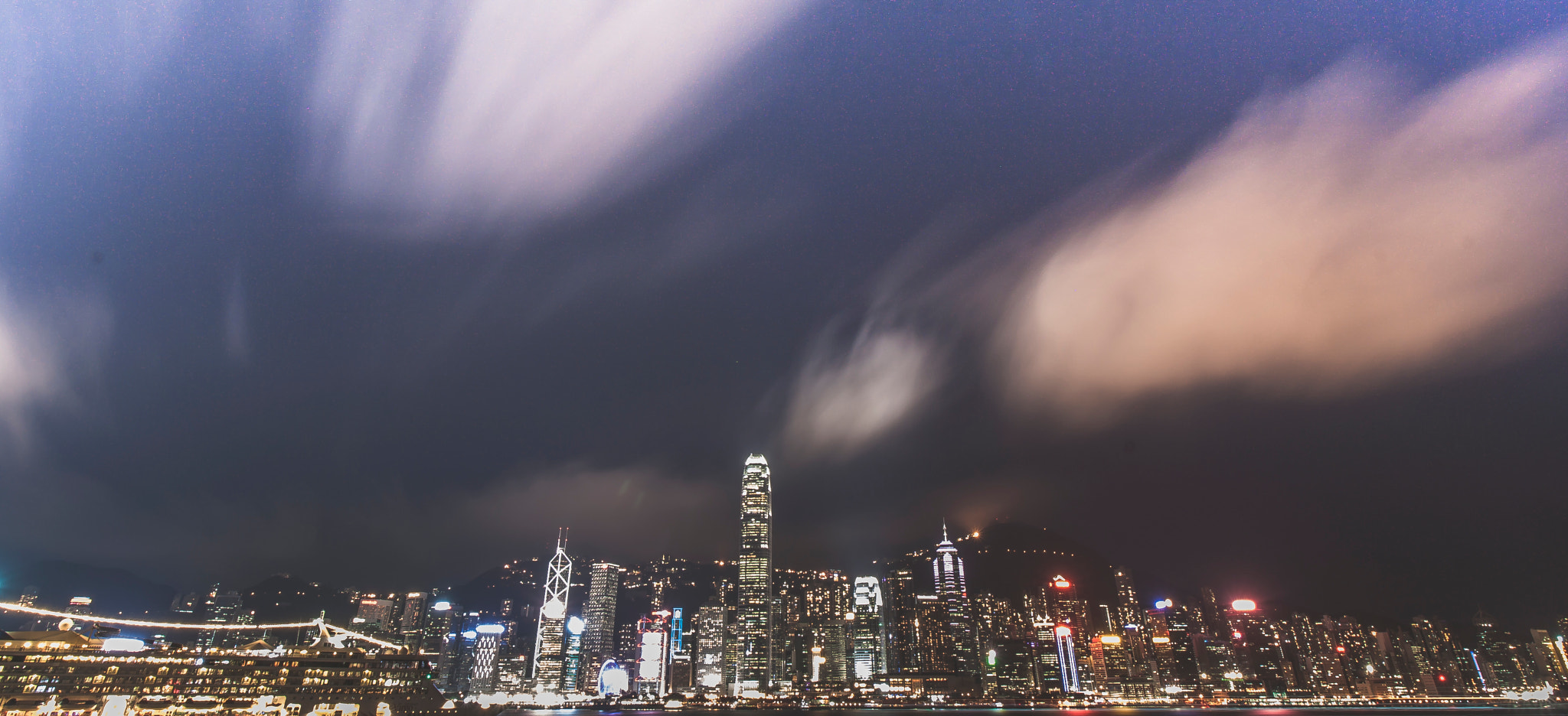 Canon EF-S 10-18mm F4.5–5.6 IS STM sample photo. Victoria harbour photography