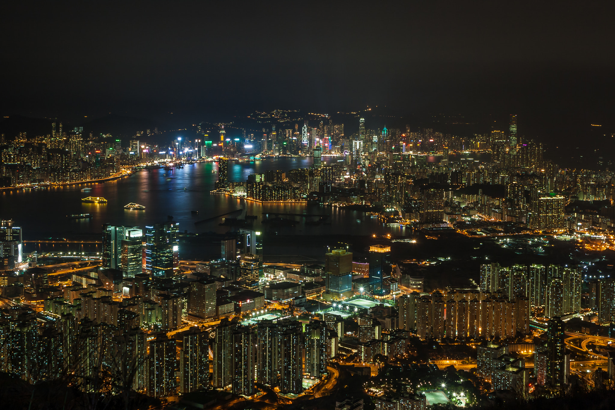 Canon EF 28-105mm f/3.5-4.5 USM sample photo. Kowloon peak photography