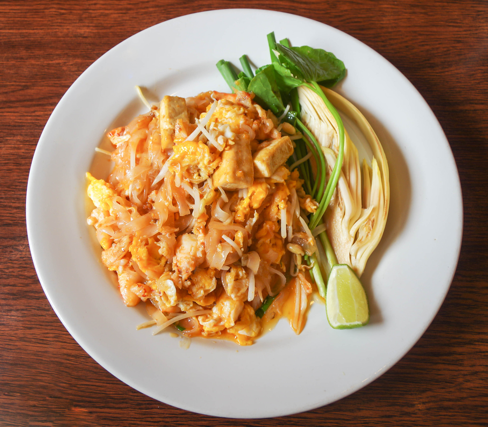 Pentax smc DA 16-45mm F4 ED AL sample photo. Pad thai photography