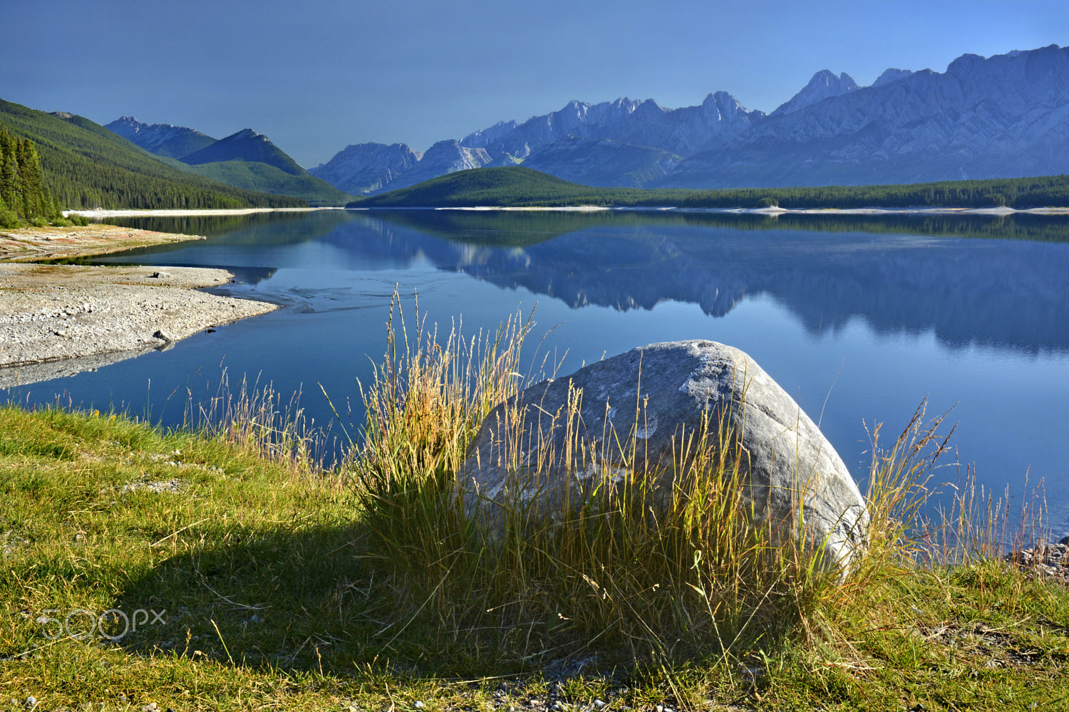 Lower Kananaskis Lake by Frank King / 500px