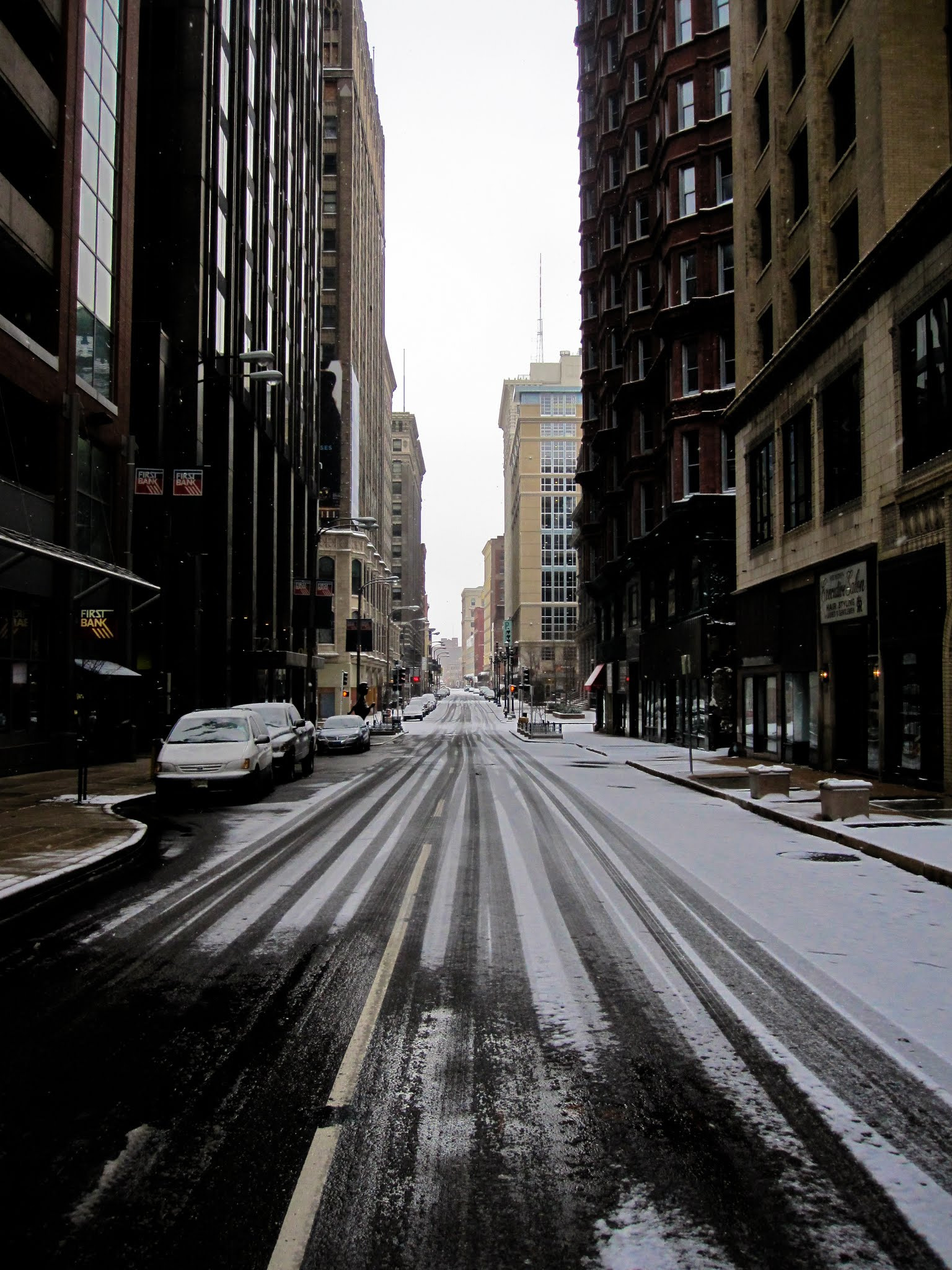 Canon PowerShot SD780 IS (Digital IXUS 100 IS / IXY Digital 210 IS) sample photo. Downtown st. louis photography
