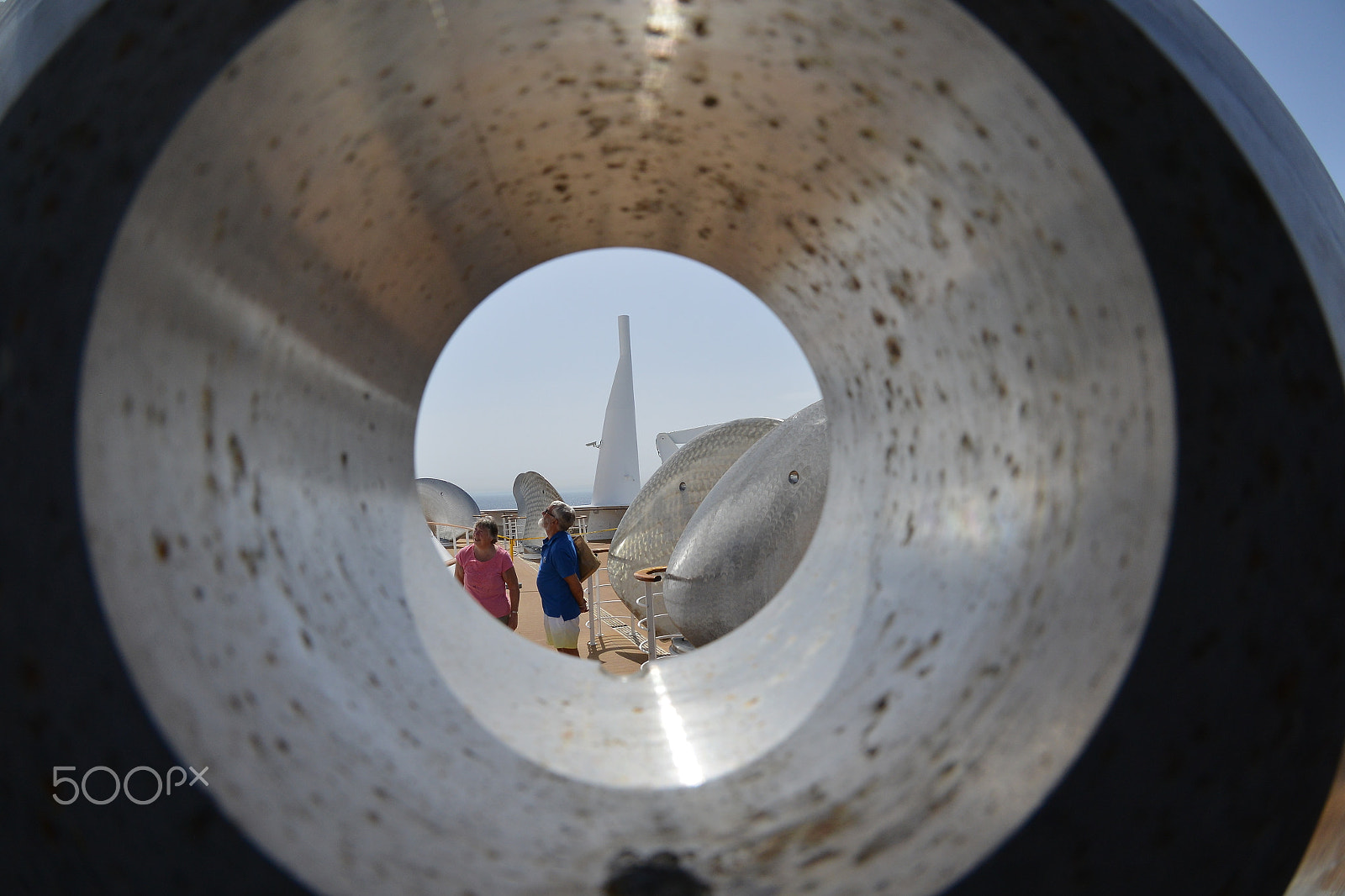 Nikon AF DX Fisheye-Nikkor 10.5mm F2.8G ED sample photo. Through the 'eye' of the propellor photography
